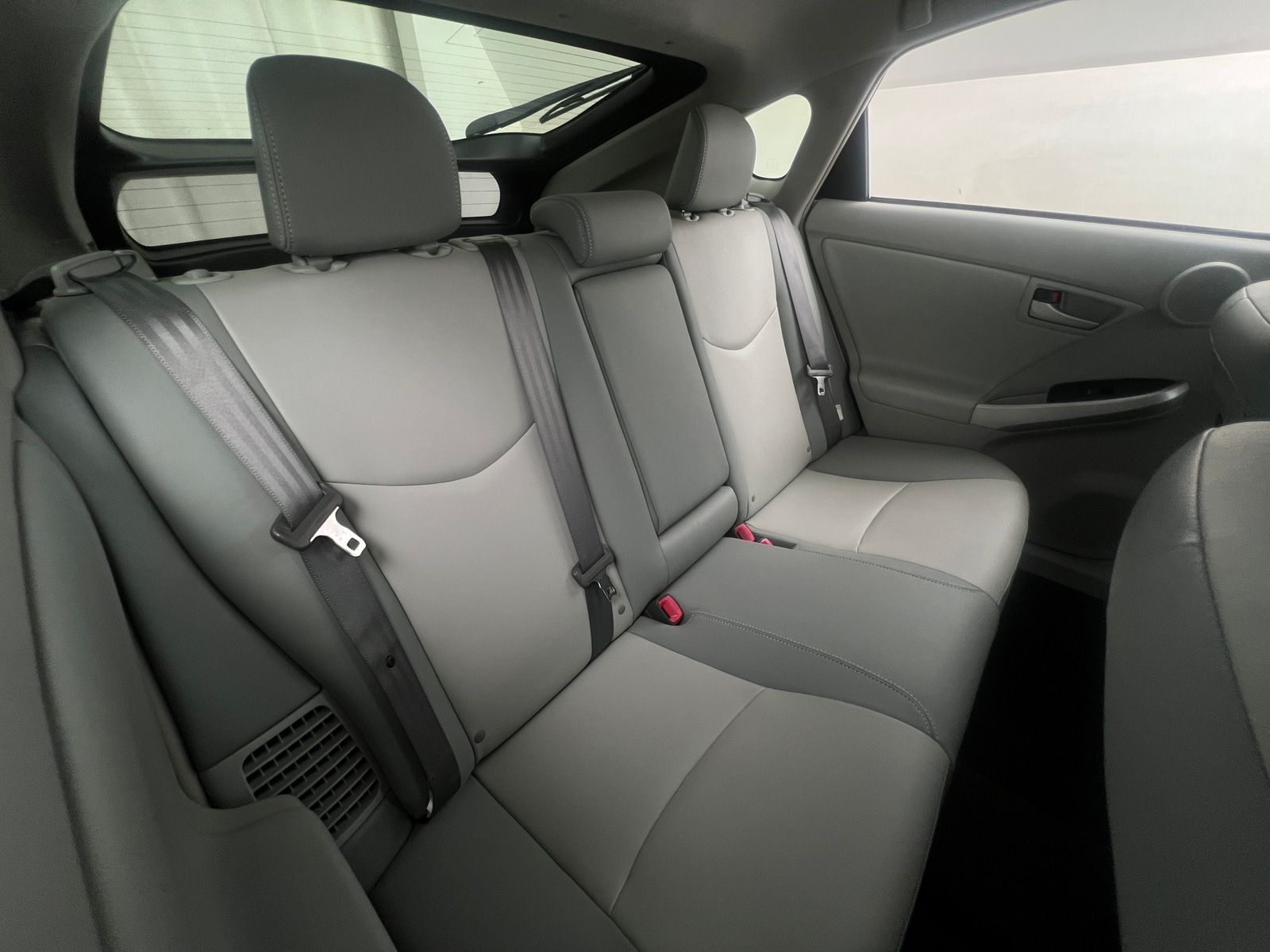 Thumbnail: 2013 Toyota Prius - 6