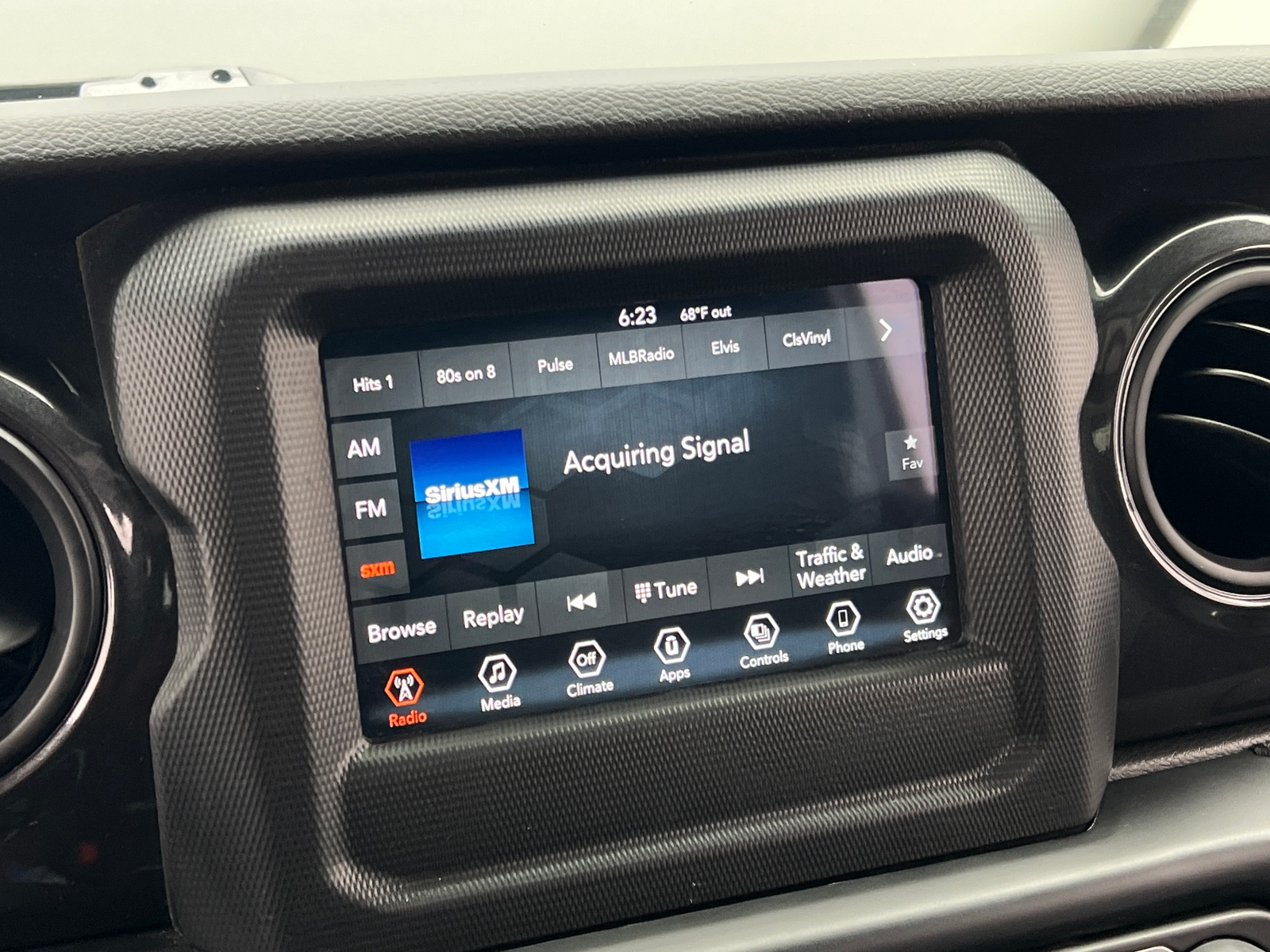 Thumbnail: 2022 Jeep Wrangler - 4