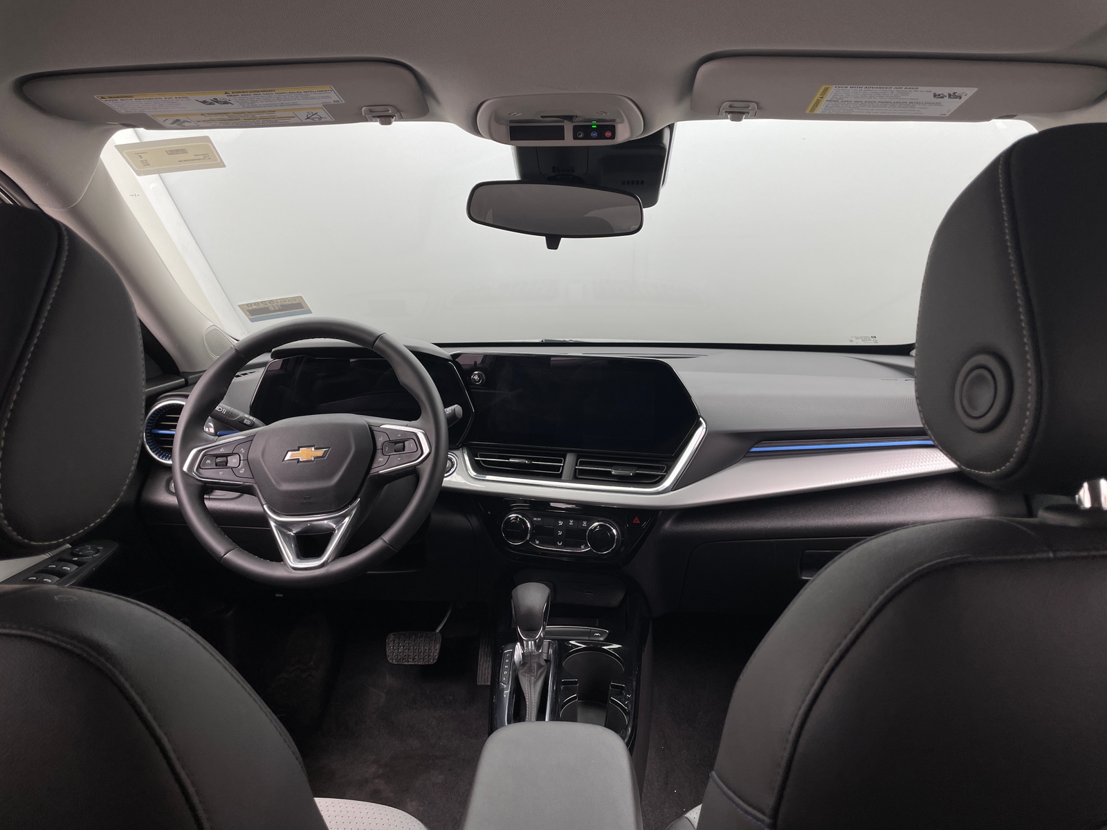 Thumbnail: 2025 Chevrolet Trax - 3