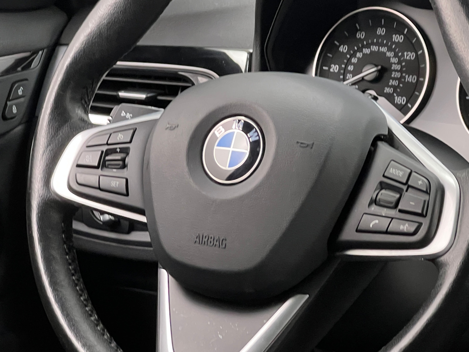 Thumbnail: 2017 BMW X1 - 4