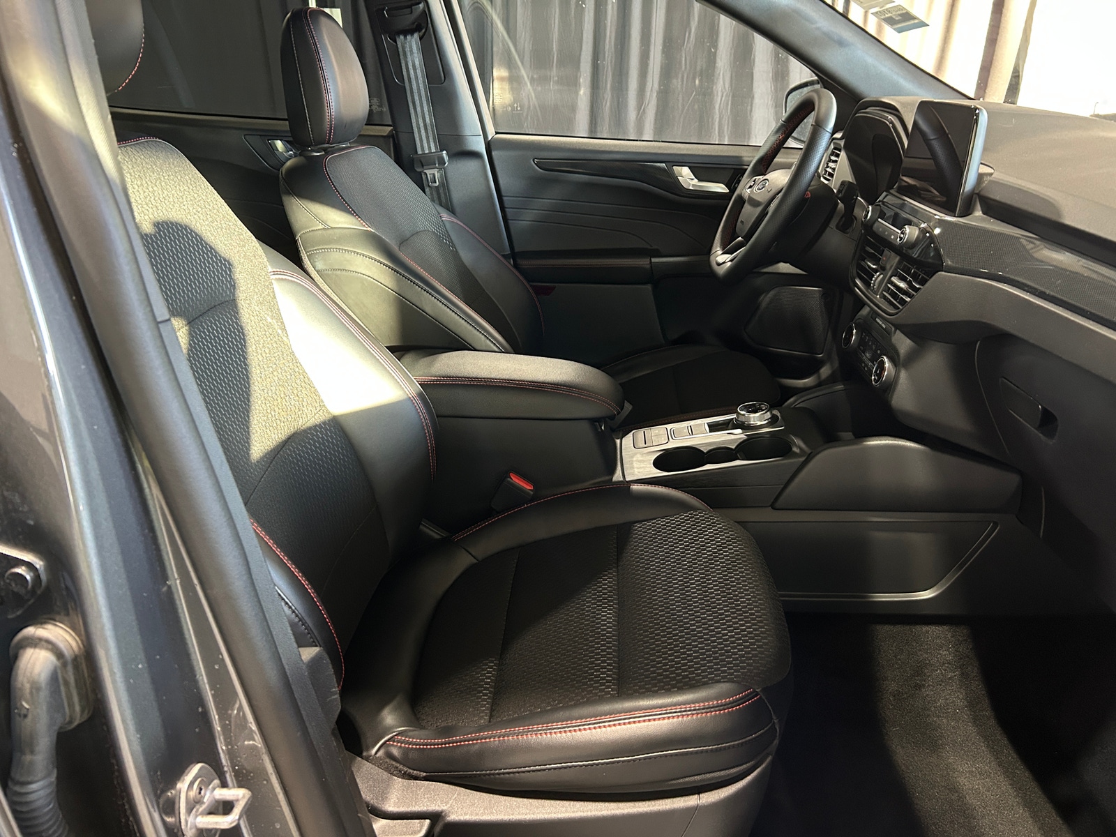 Thumbnail: 2025 Ford Escape - 2