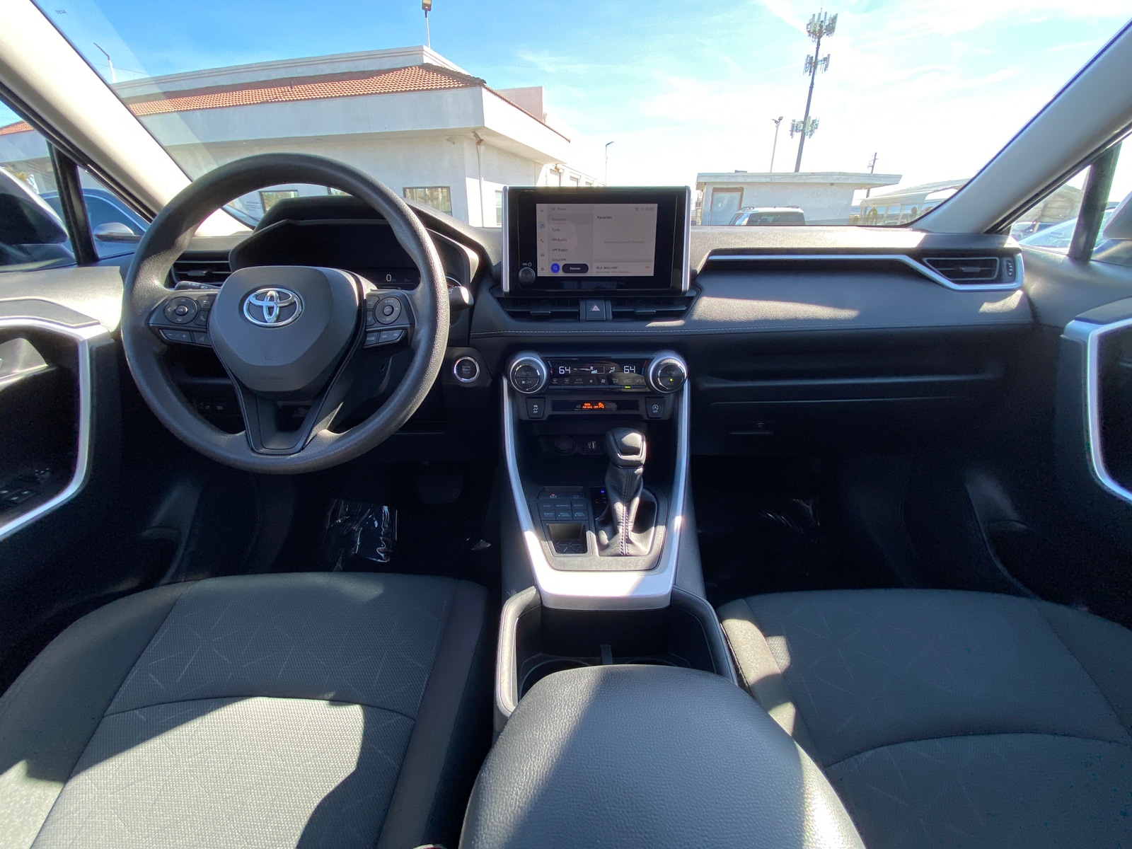 Thumbnail: 2025 Toyota RAV4 - 3