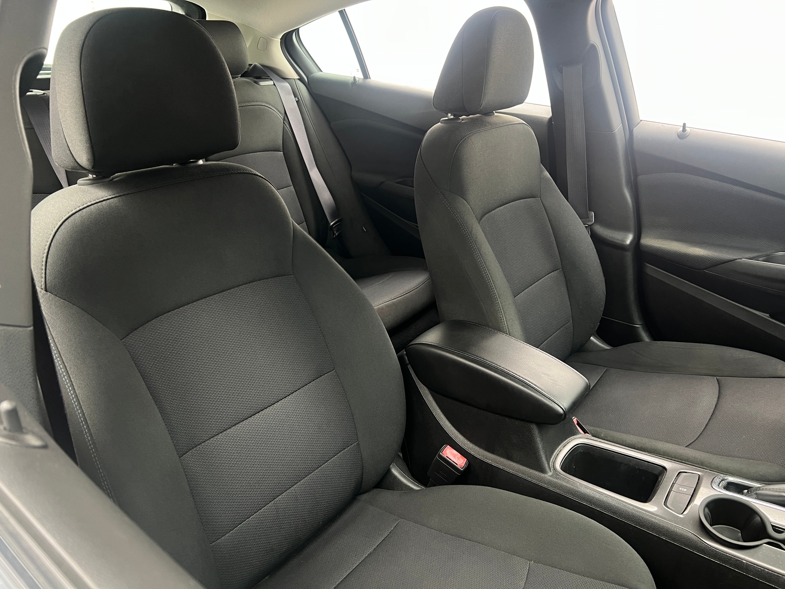 Thumbnail: 2017 Chevrolet Cruze - 2