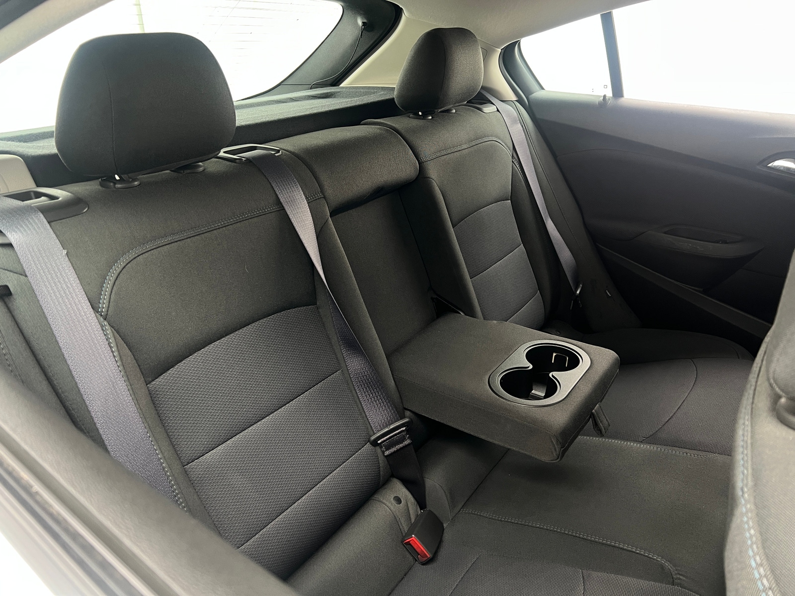 Thumbnail: 2017 Chevrolet Cruze - 6