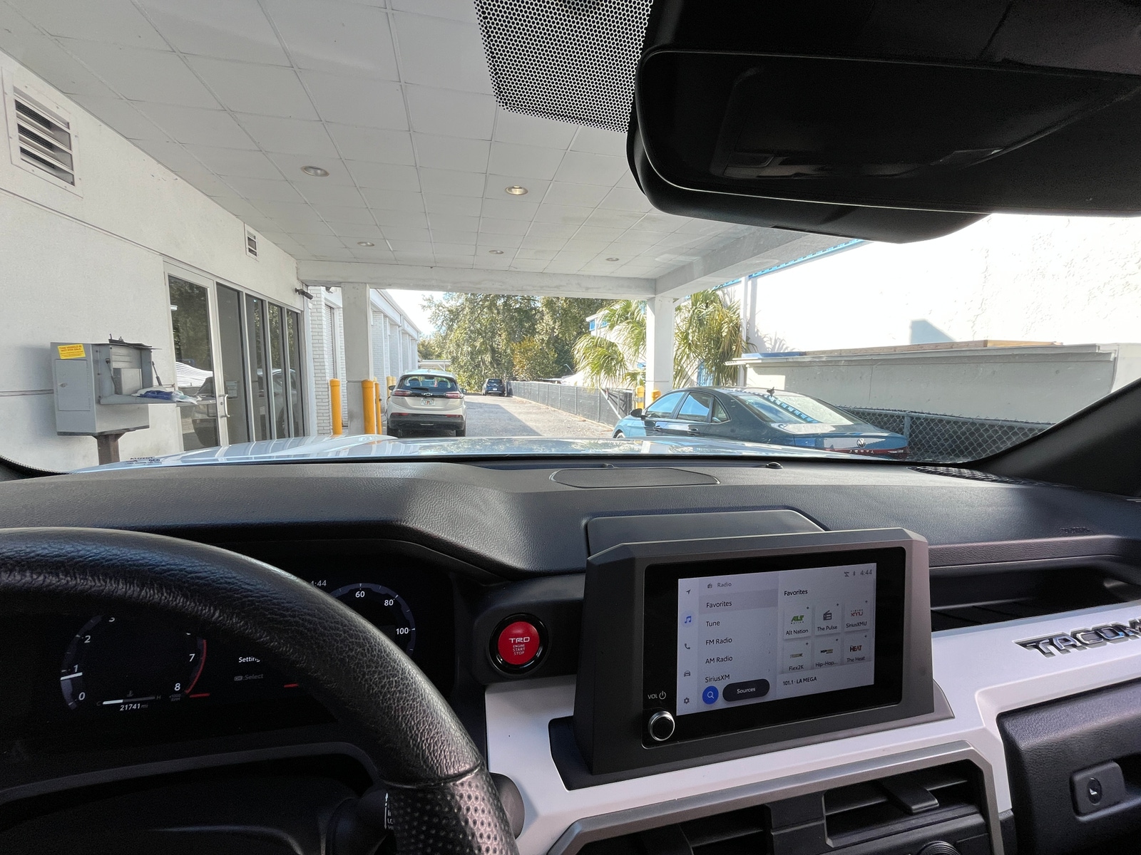 Thumbnail: 2024 Toyota Tacoma - 3