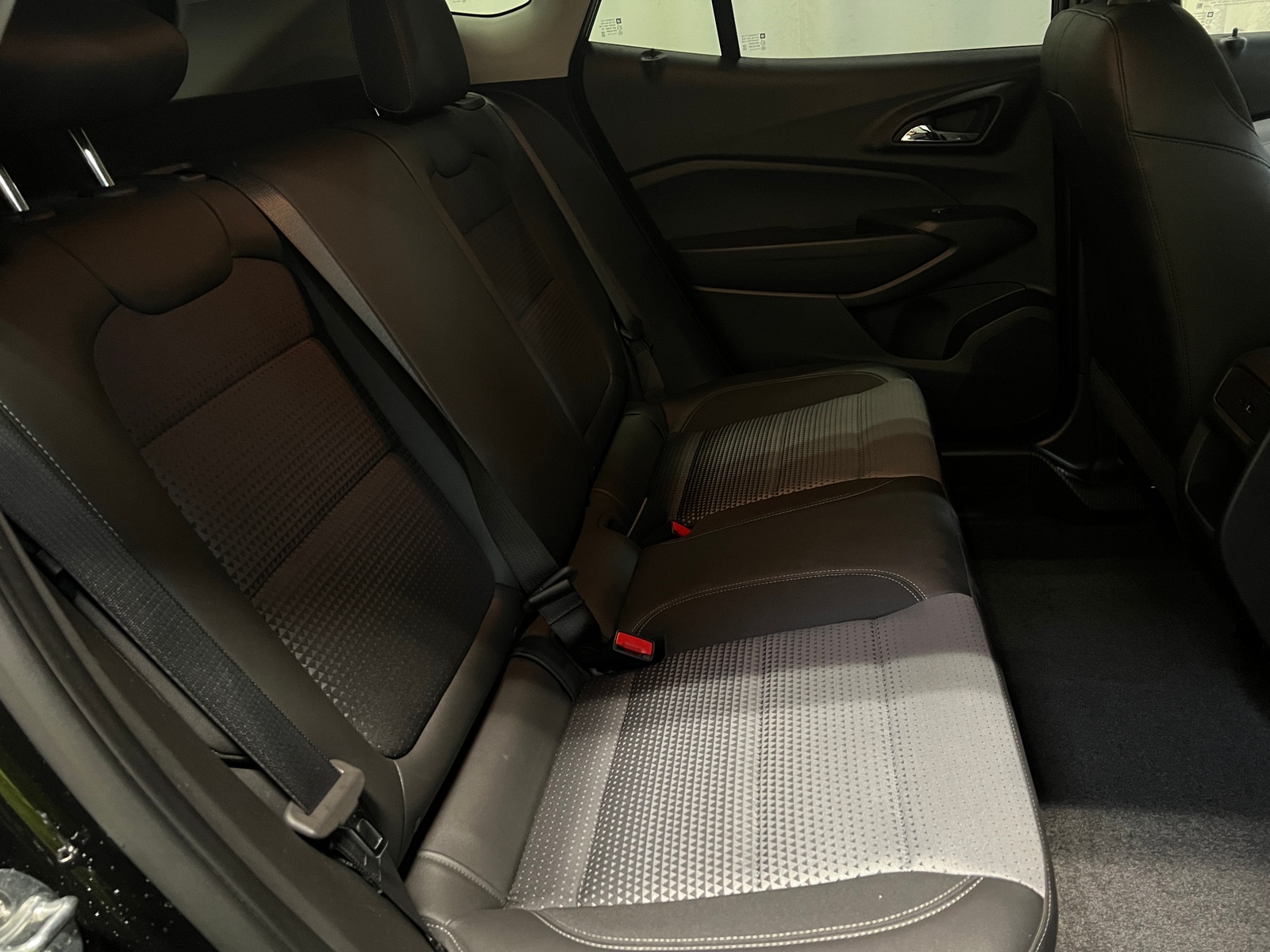 Thumbnail: 2025 Chevrolet Trax - 6