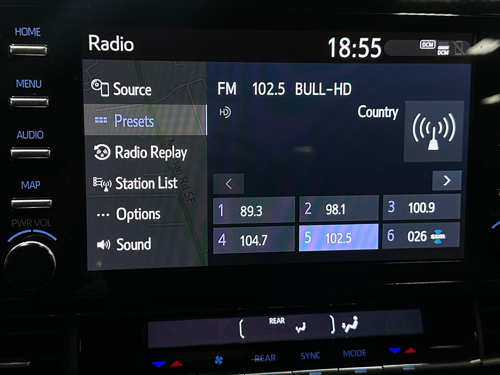 Thumbnail: 2022 Toyota Sienna - 3