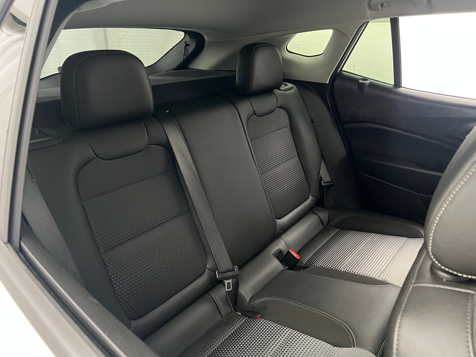 Thumbnail: 2024 Chevrolet Trax - 6