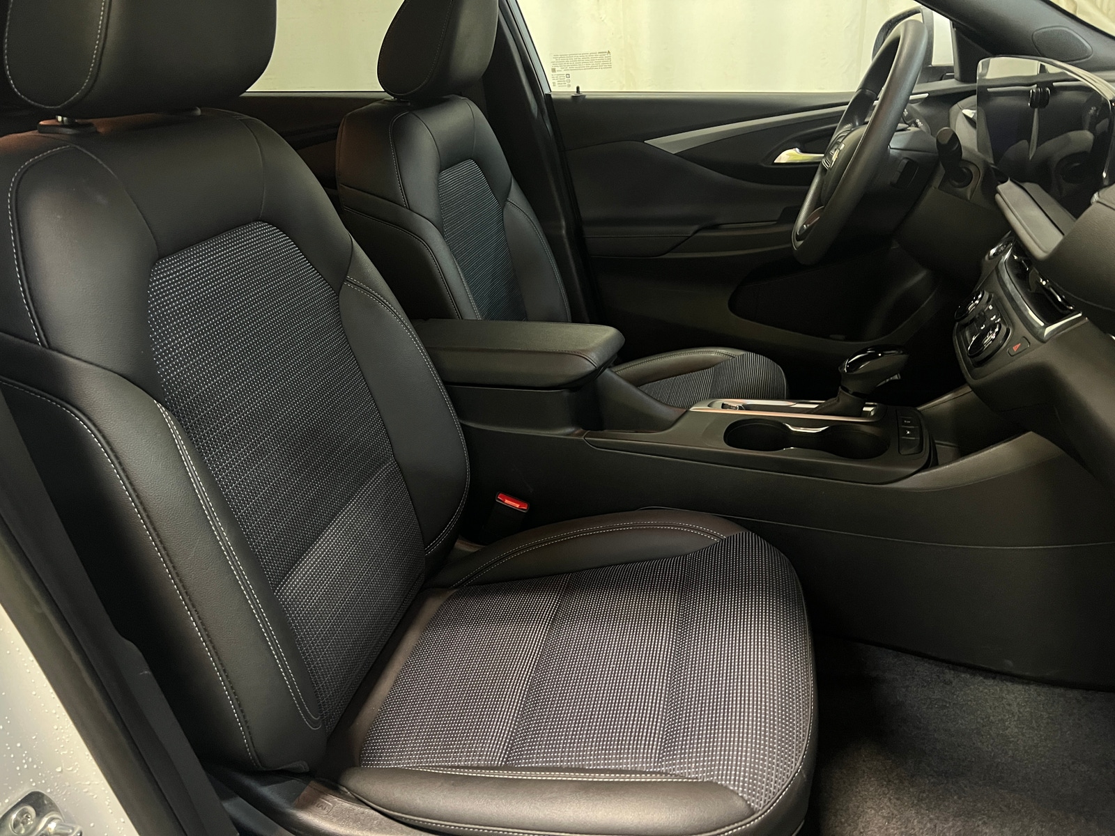 Thumbnail: 2025 Buick Envista - 2