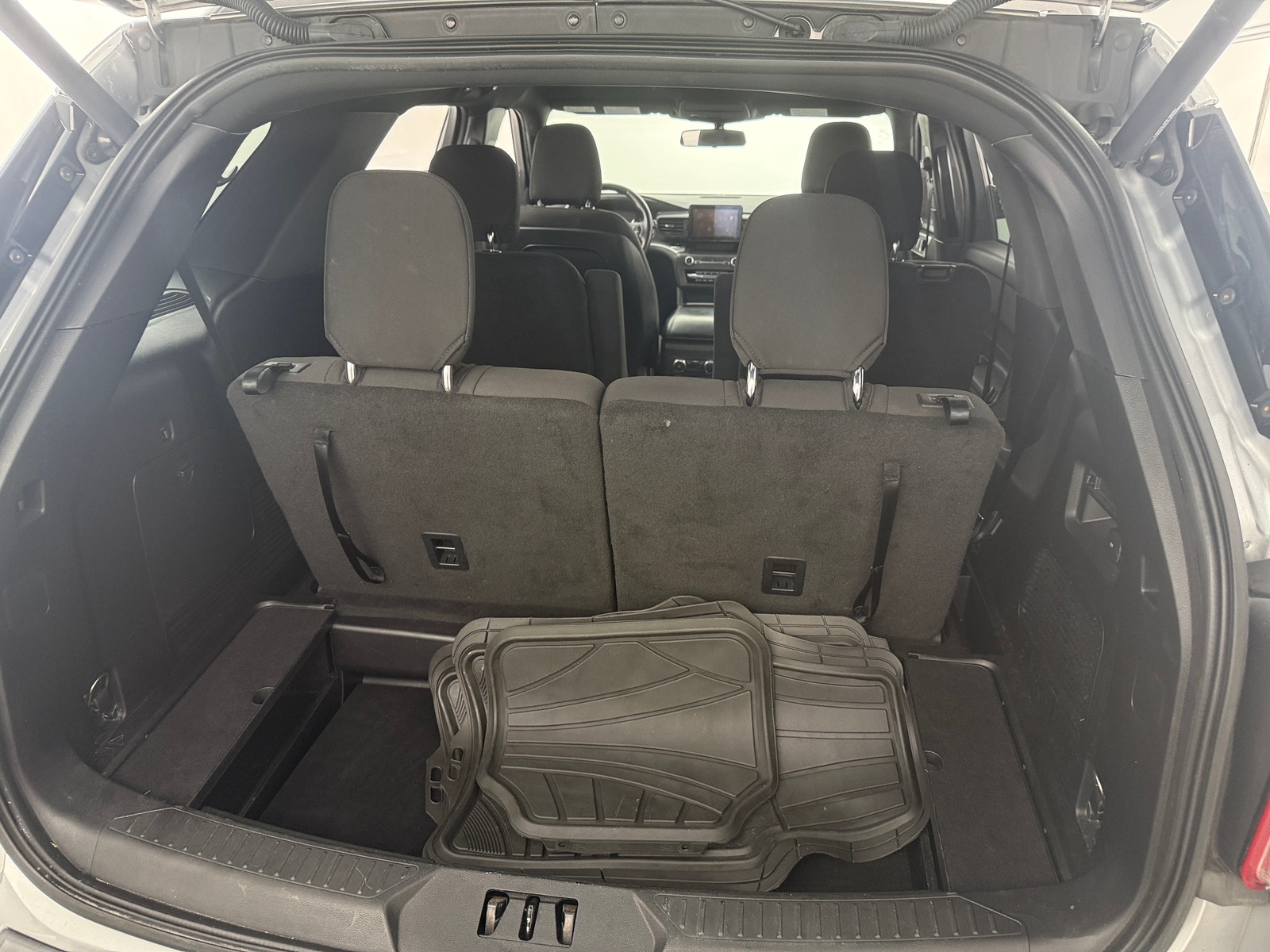 Thumbnail: 2020 Ford Explorer - 7