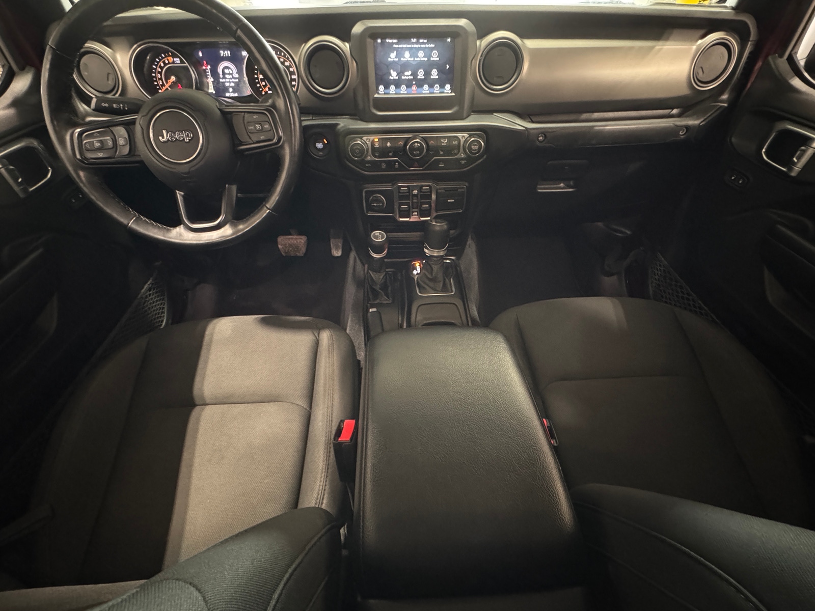 Thumbnail: 2021 Jeep Gladiator - 3