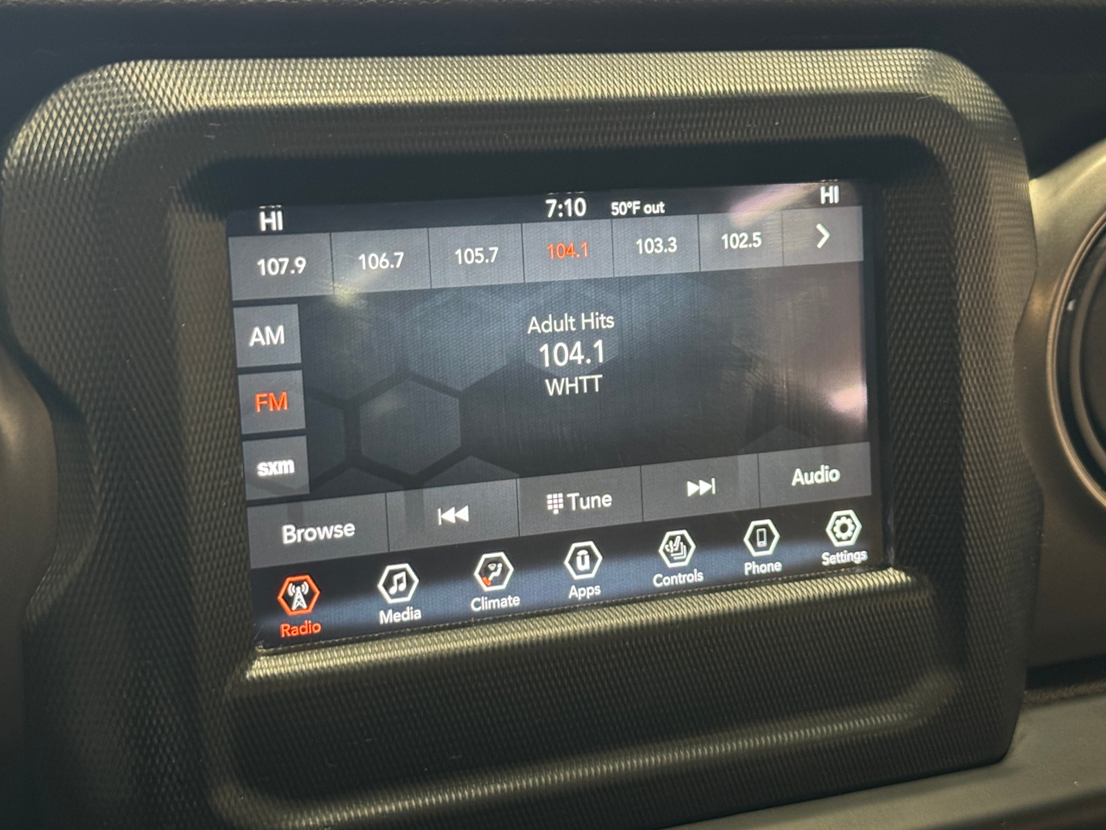 Thumbnail: 2021 Jeep Gladiator - 4