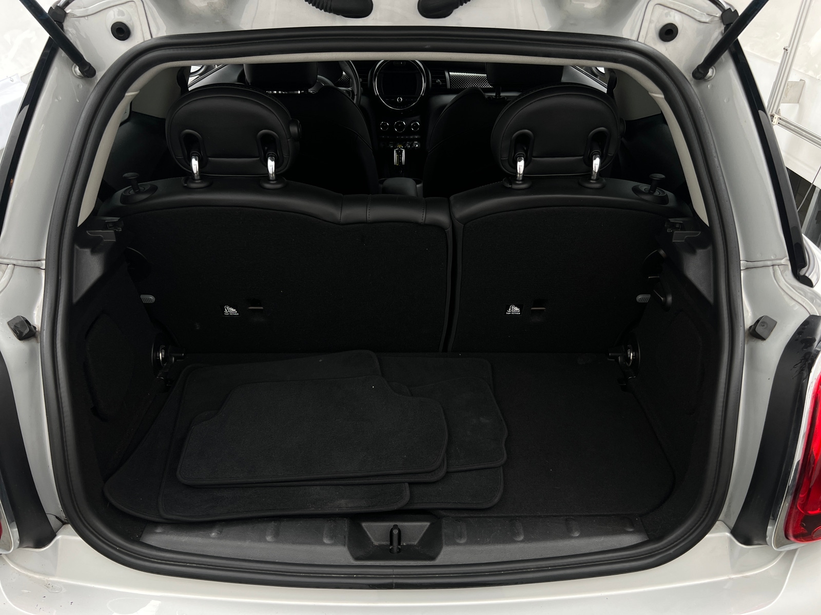 Thumbnail: 2021 MINI Cooper Hardtop - 6