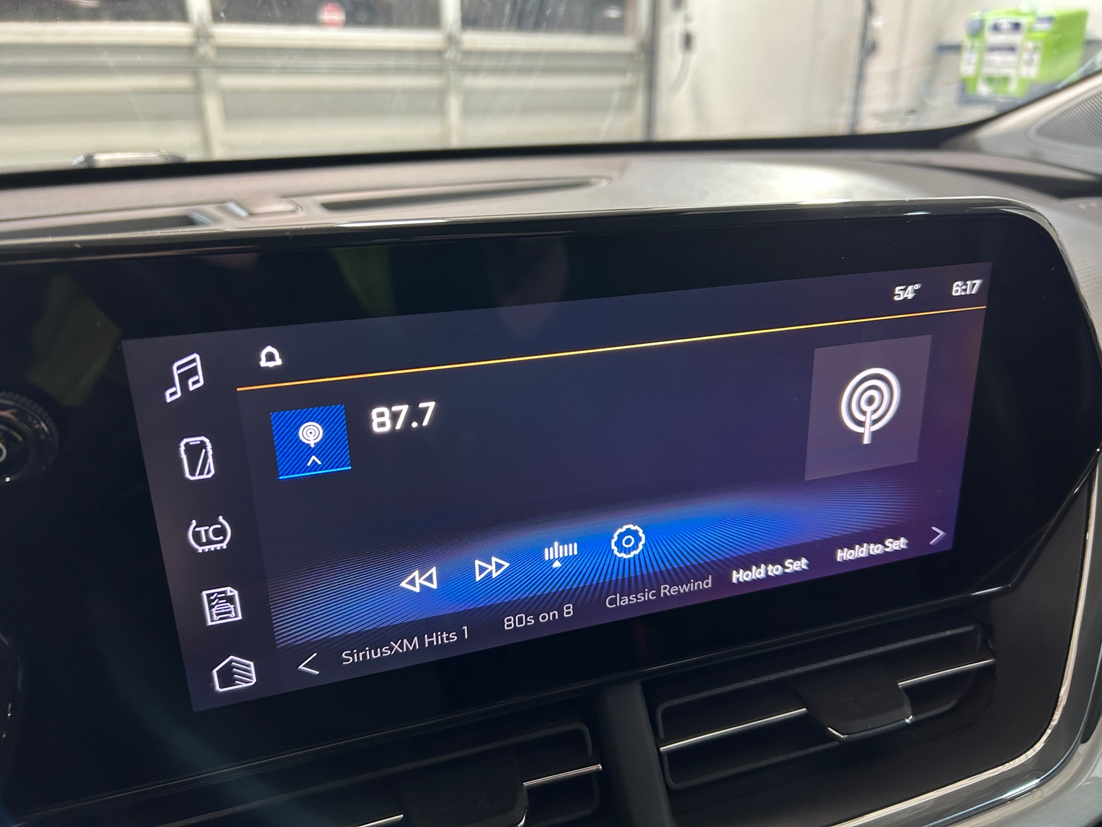 Thumbnail: 2025 Chevrolet Trax - 4