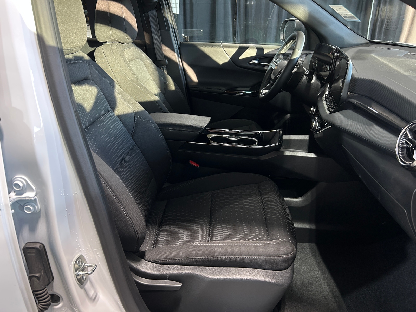 Thumbnail: 2025 Chevrolet Equinox - 2