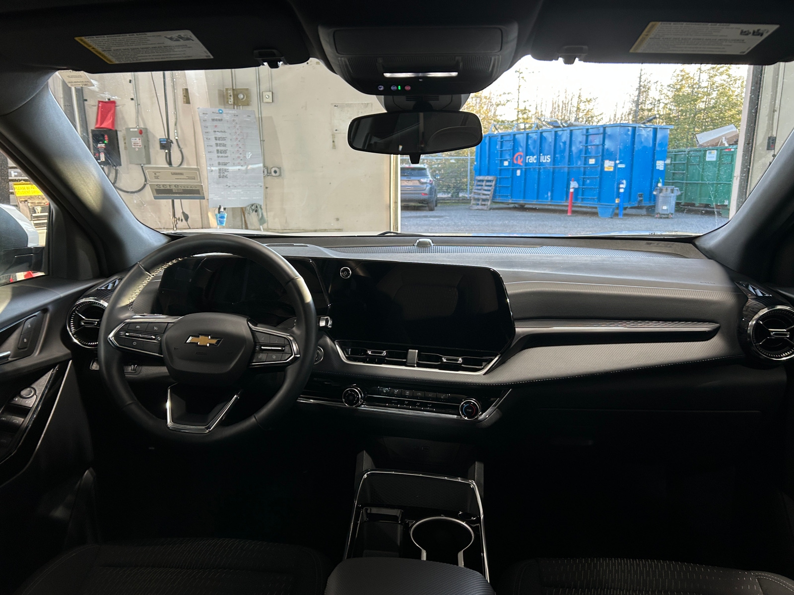 Thumbnail: 2025 Chevrolet Equinox - 3