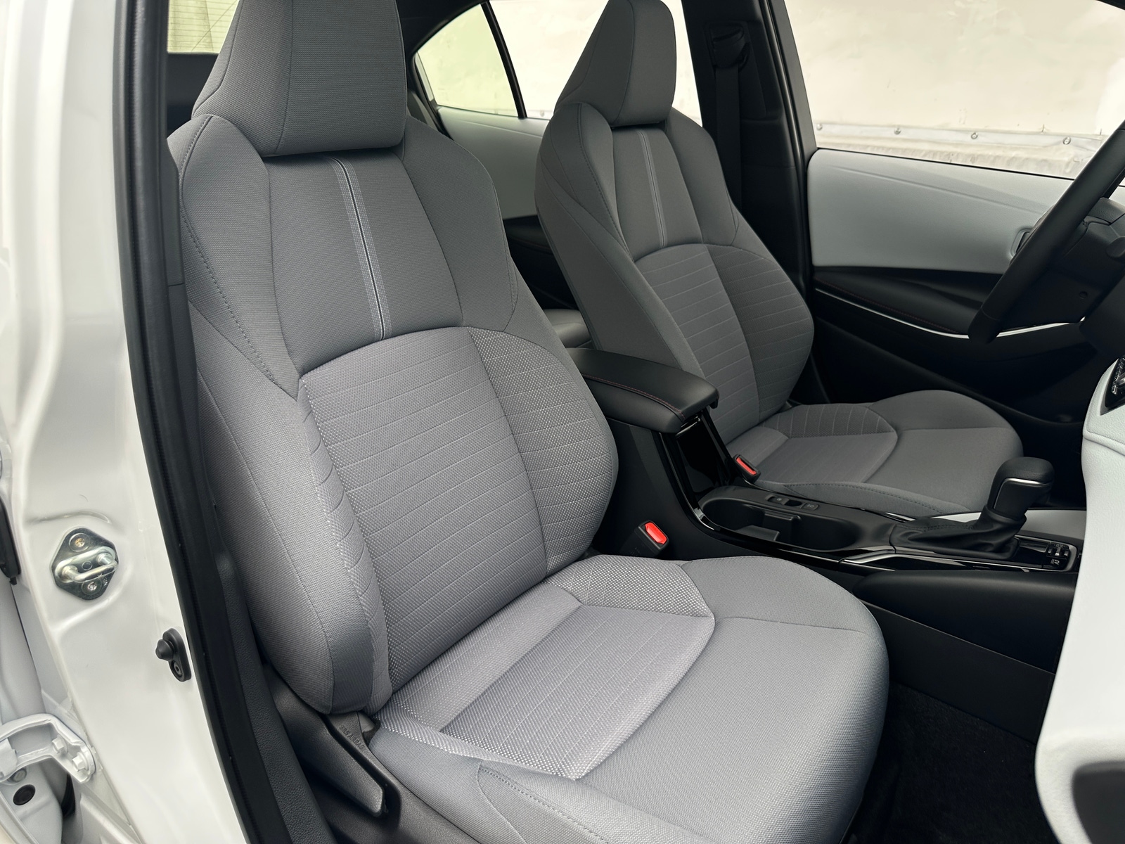 Thumbnail: 2025 Toyota Corolla - 2