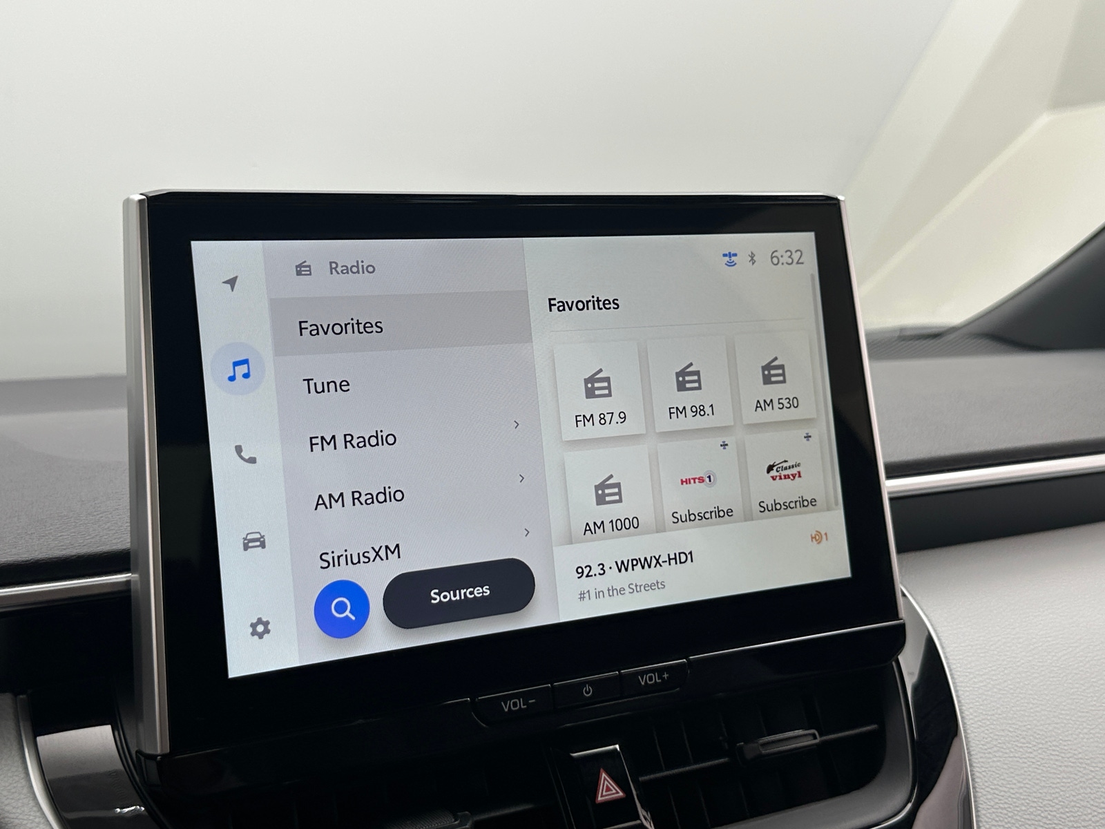 Thumbnail: 2025 Toyota Corolla - 4