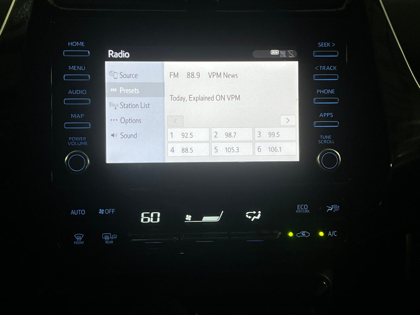 Thumbnail: 2020 Toyota Prius - 4