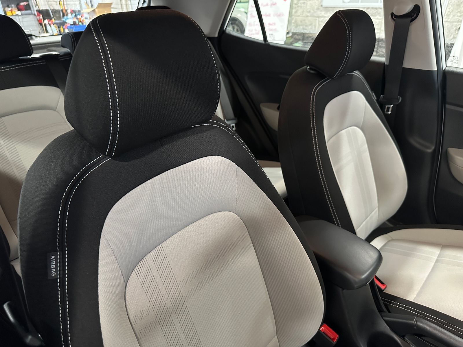 Thumbnail: 2025 Hyundai Venue - 2