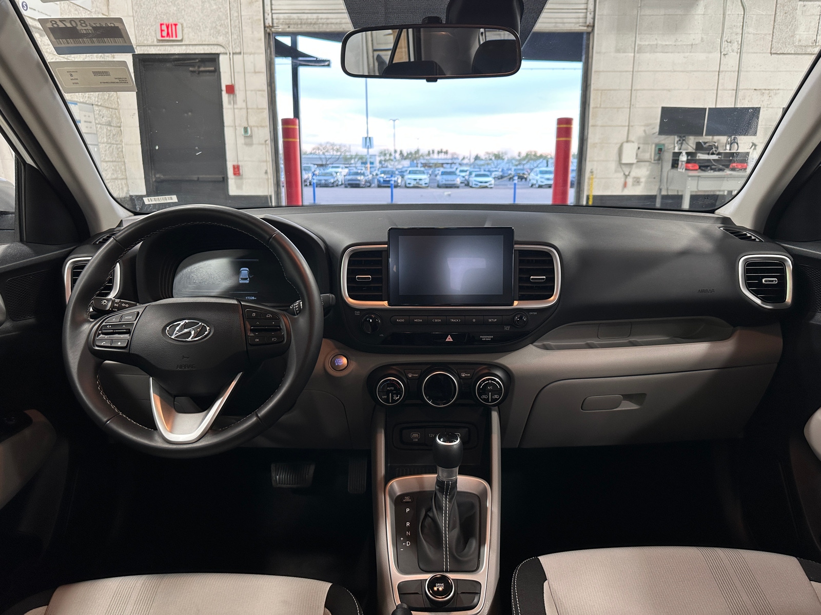 Thumbnail: 2025 Hyundai Venue - 3