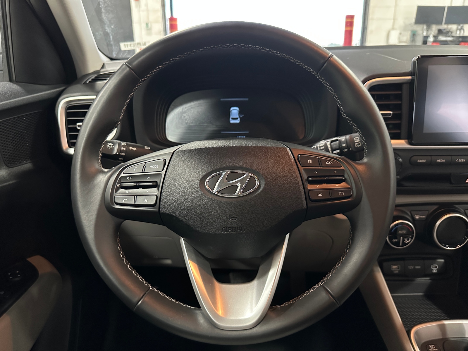 Thumbnail: 2025 Hyundai Venue - 5