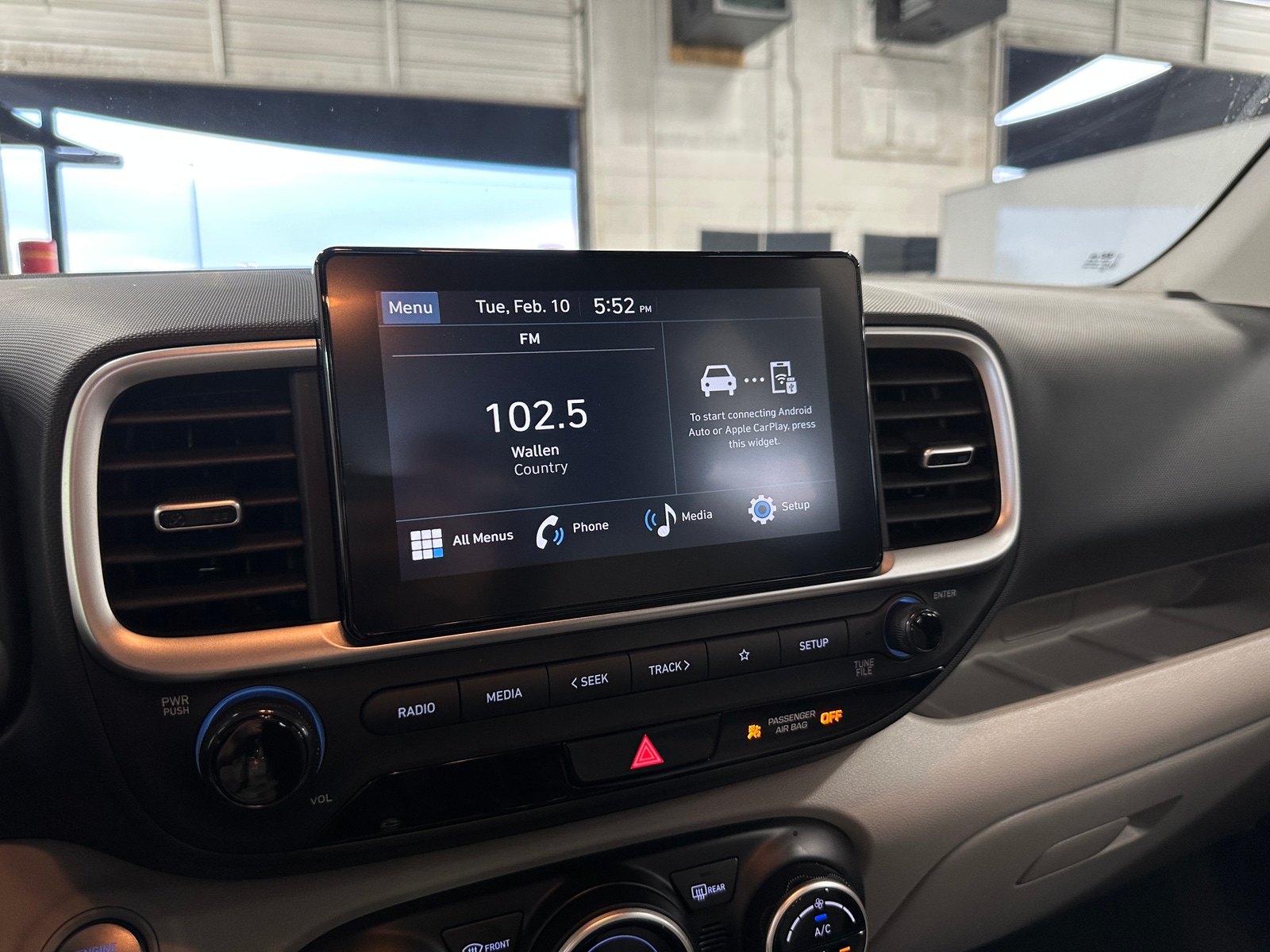 Thumbnail: 2025 Hyundai Venue - 4