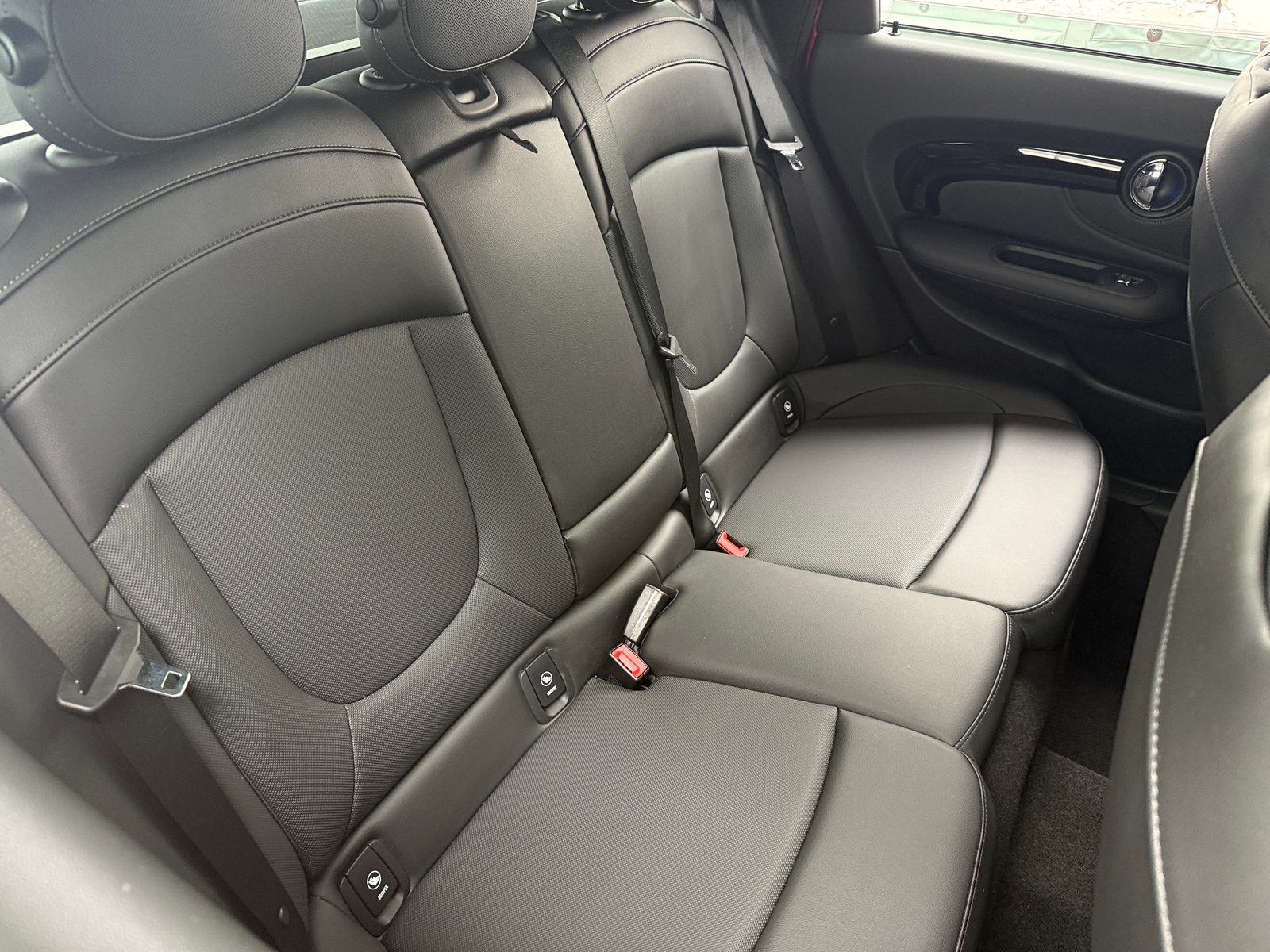 Thumbnail: 2022 MINI Cooper Clubman - 5