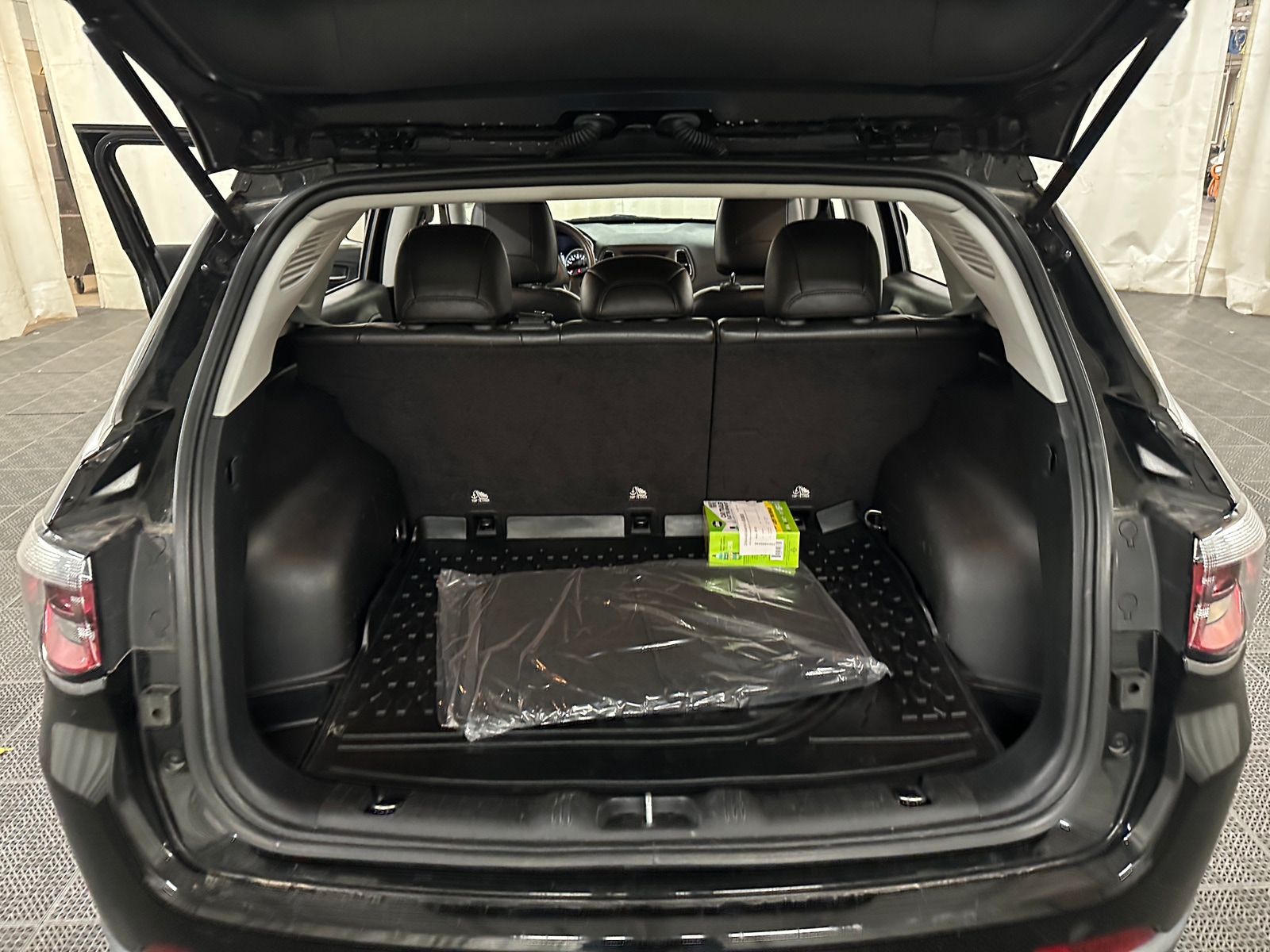 Thumbnail: 2021 Jeep Compass - 7