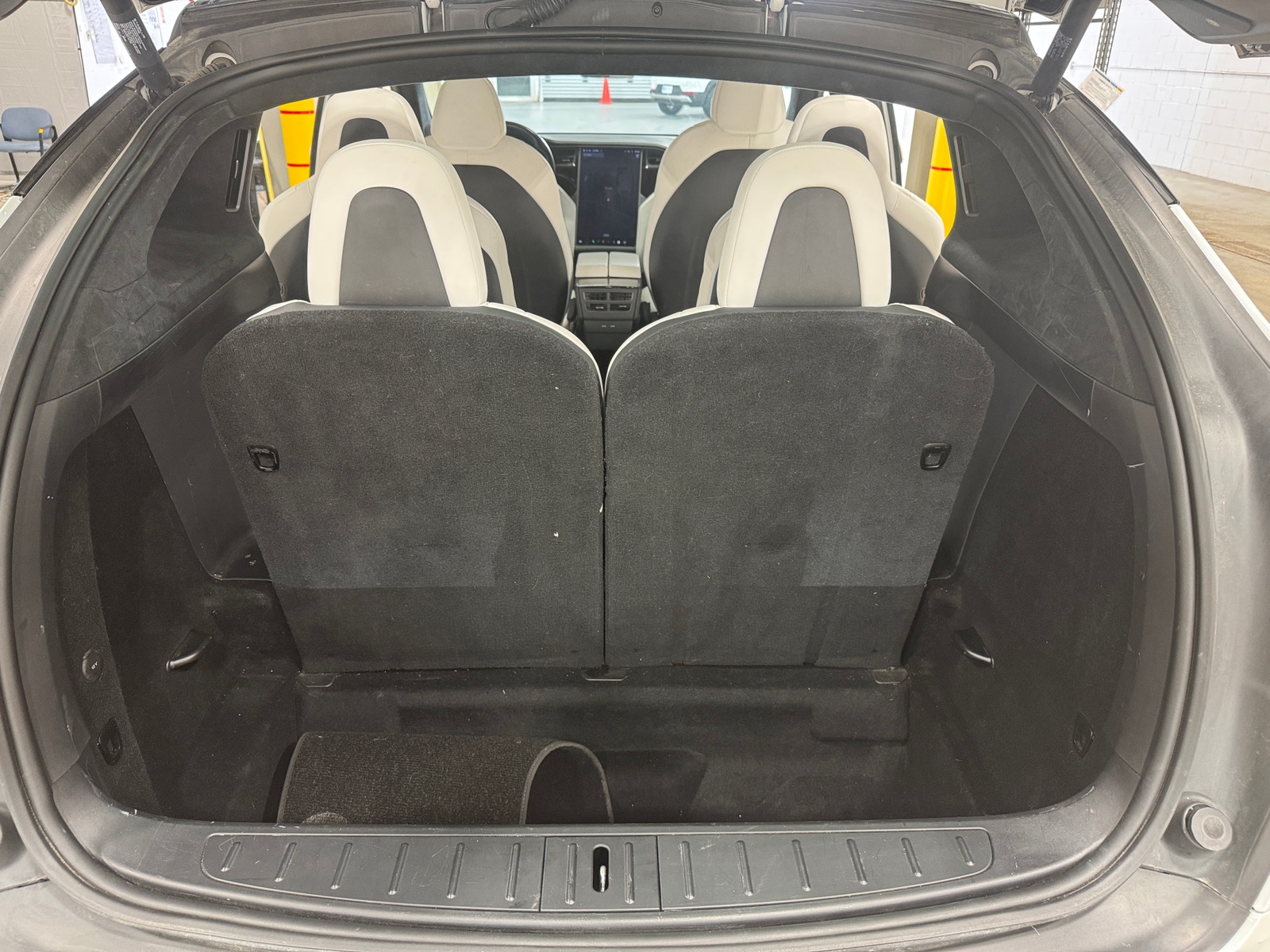 Thumbnail: 2020 Tesla Model X - 5