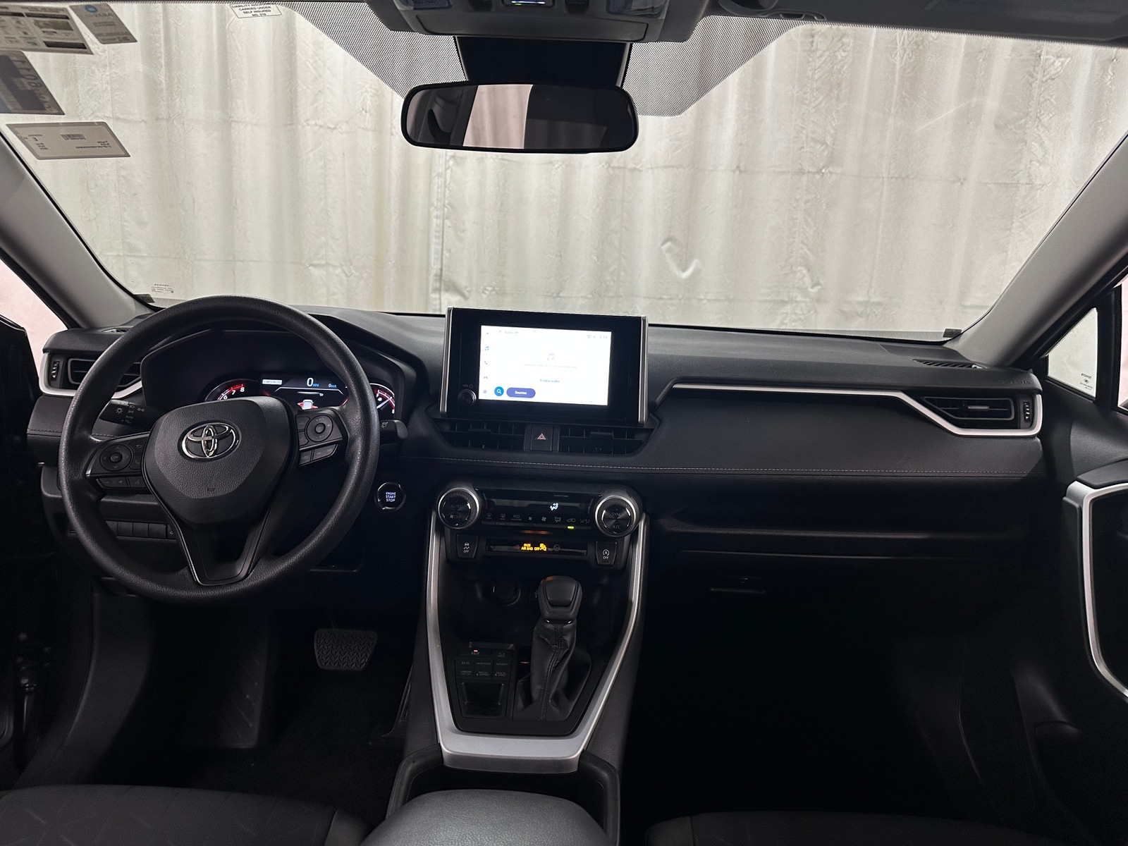 Thumbnail: 2025 Toyota RAV4 - 3