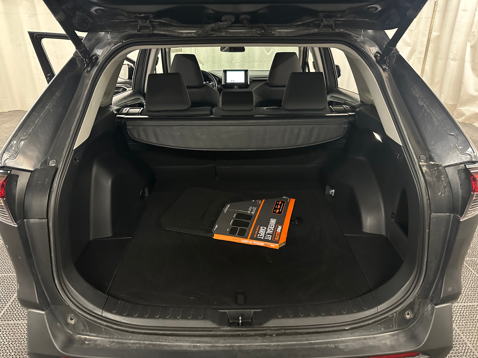 Thumbnail: 2025 Toyota RAV4 - 7