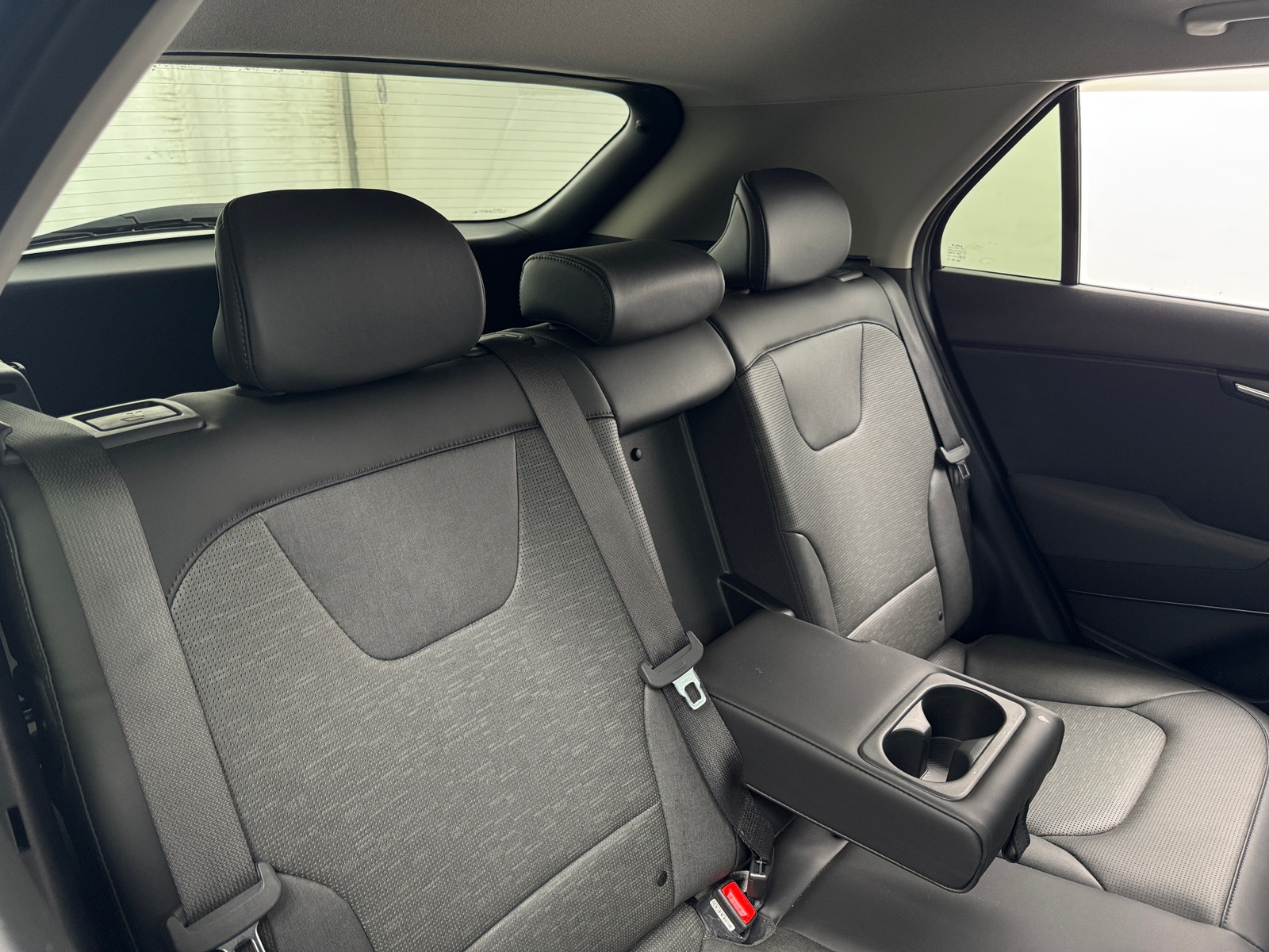 Thumbnail: 2024 Kia Niro - 5