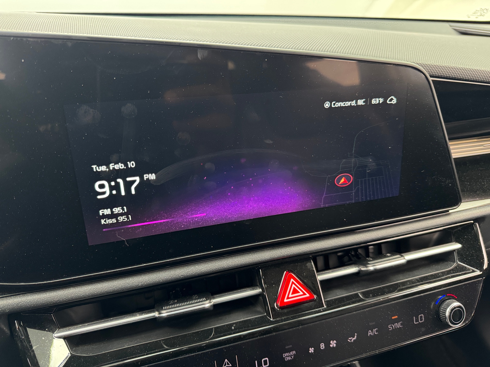 Thumbnail: 2024 Kia Niro - 3