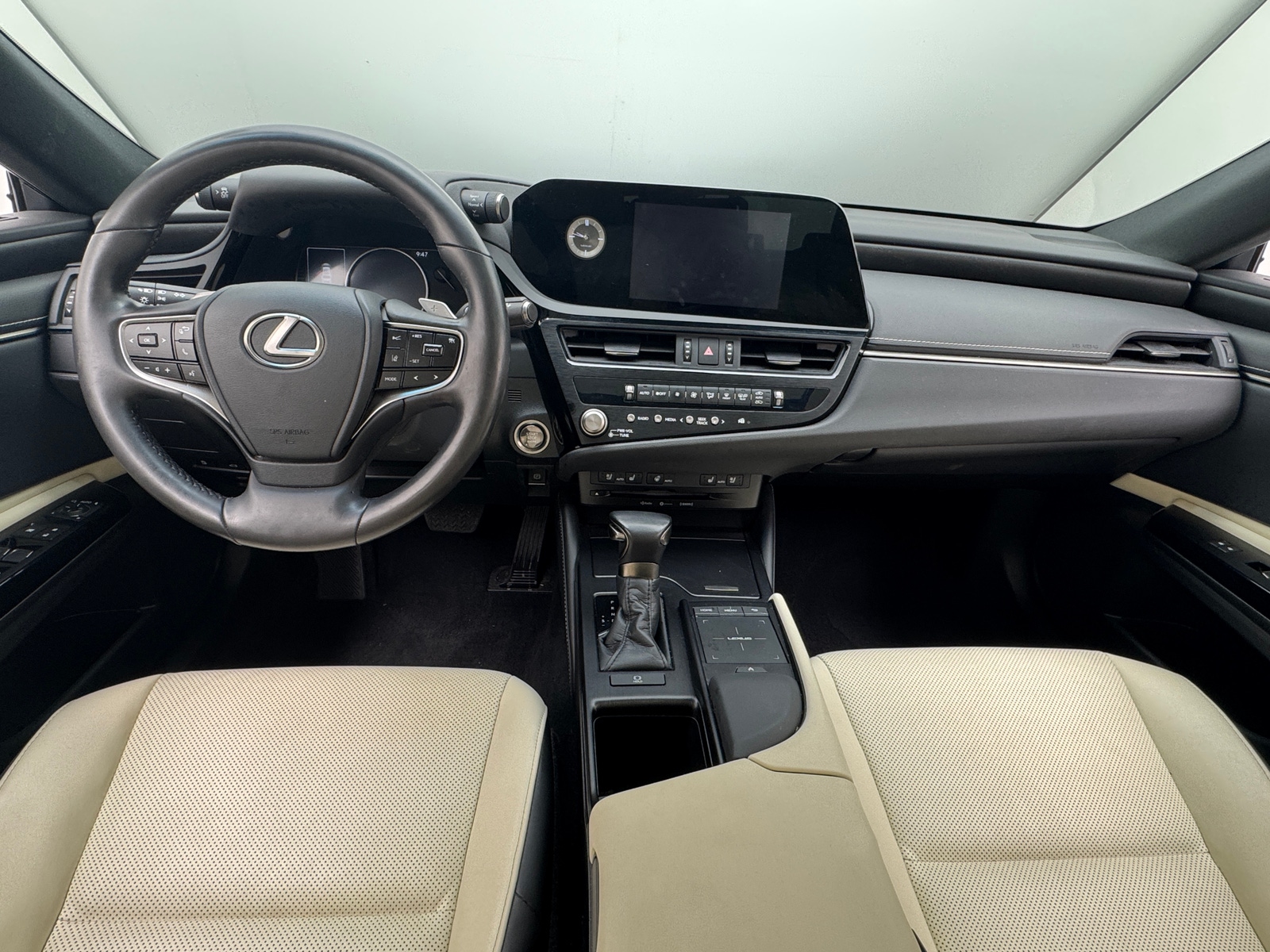 Thumbnail: 2022 Lexus ES - 2