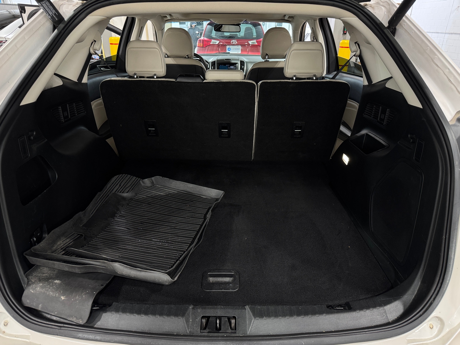 Thumbnail: 2019 Ford Edge - 6