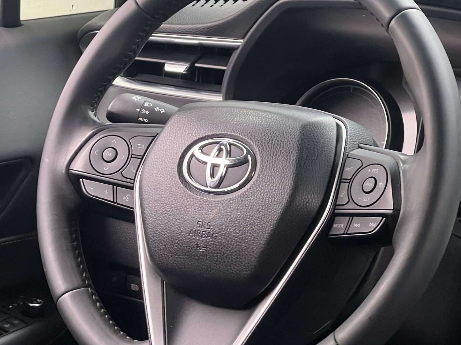 Thumbnail: 2021 Toyota Venza - 5