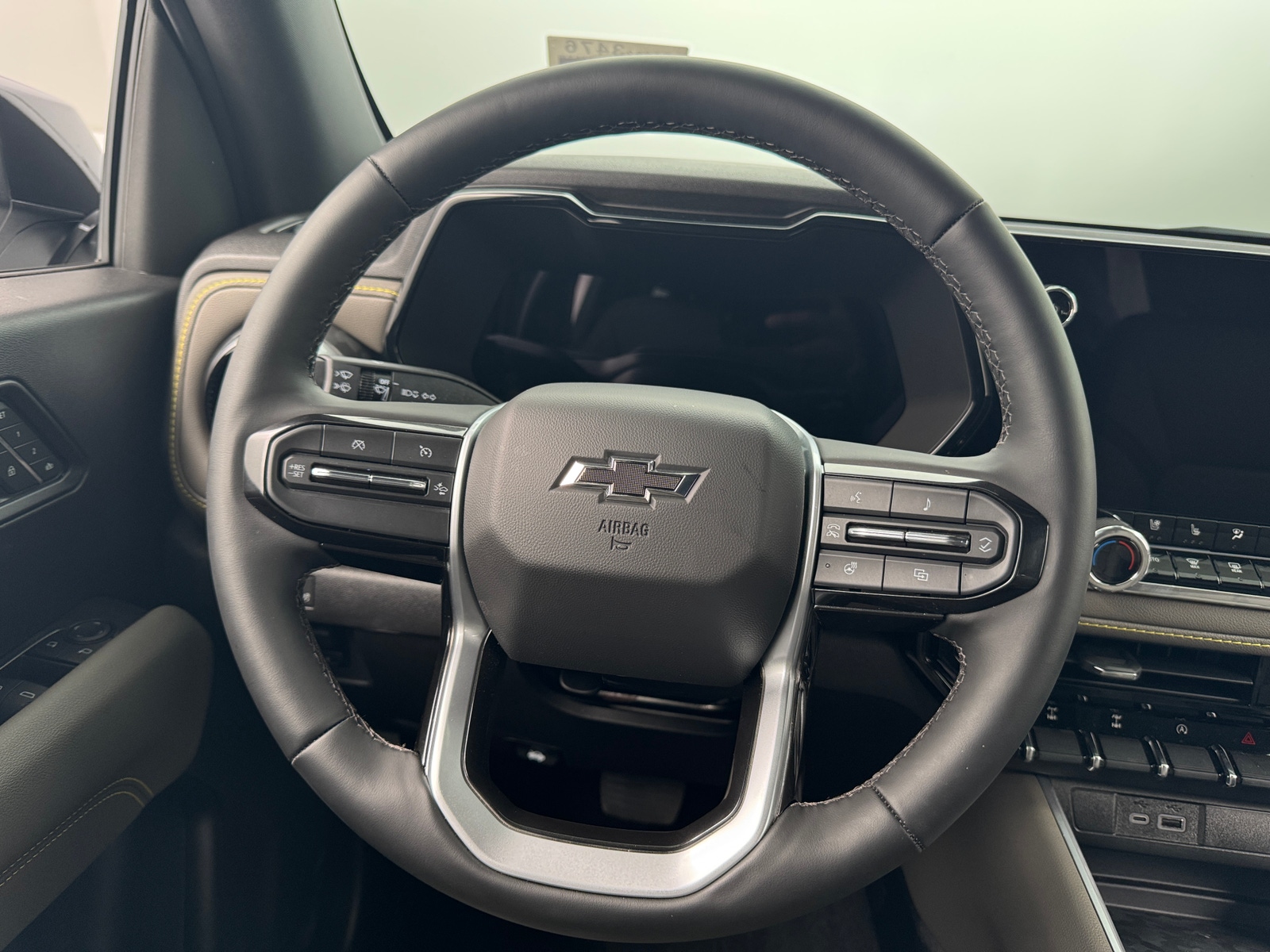 Thumbnail: 2025 Chevrolet Colorado - 4