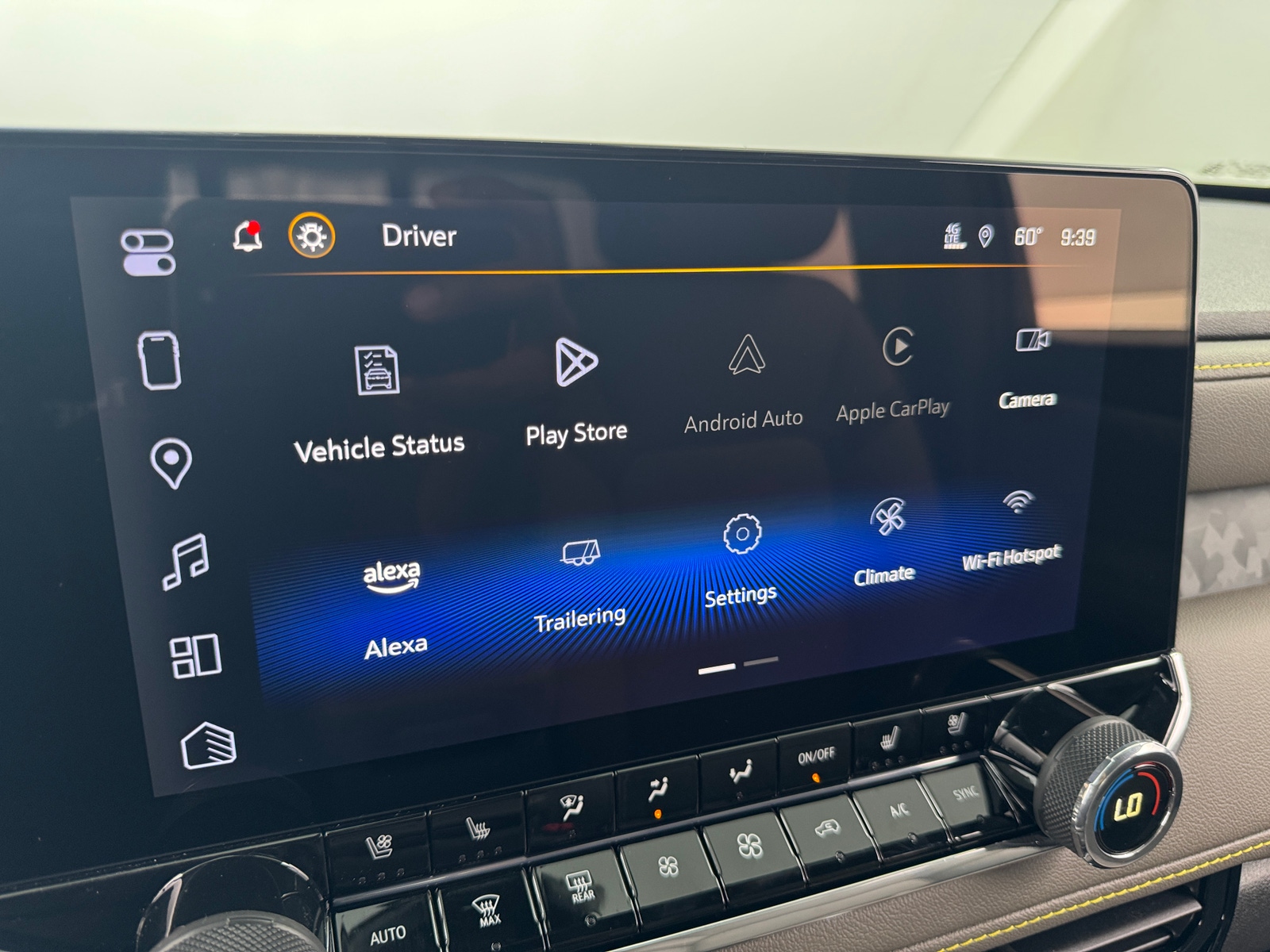 Thumbnail: 2025 Chevrolet Colorado - 3