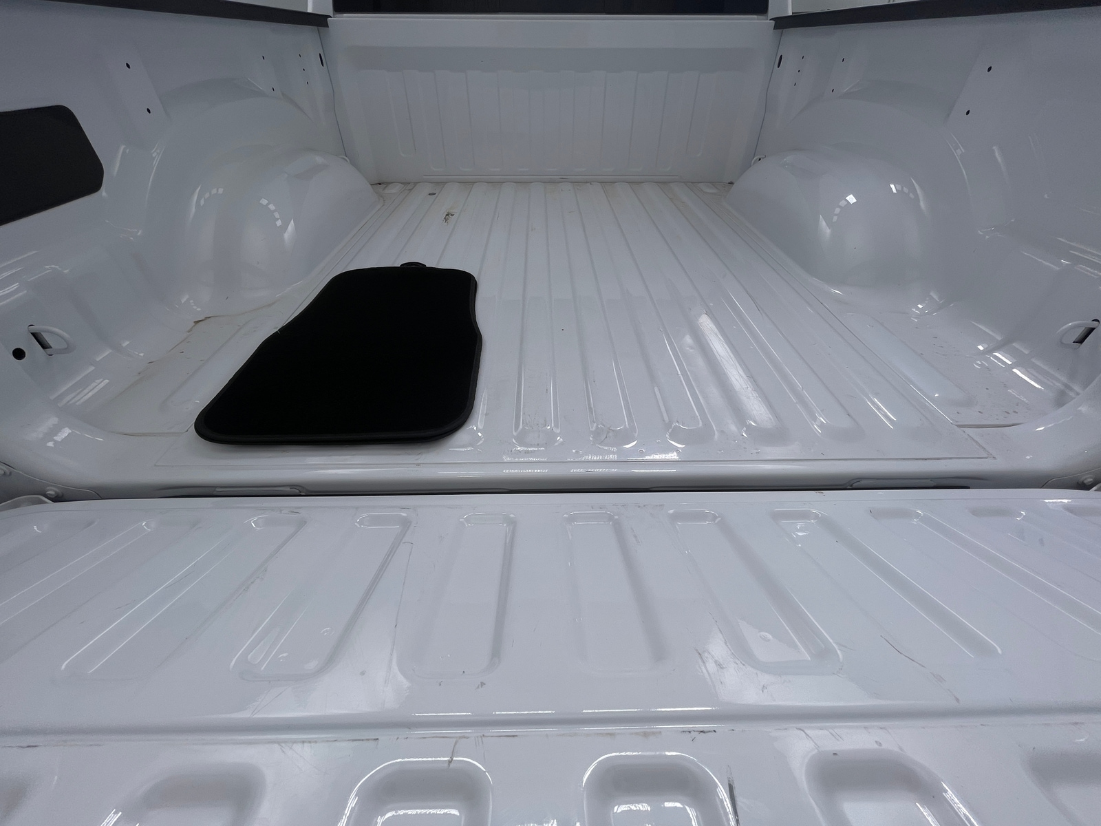 Thumbnail: 2025 RAM 1500 - 6