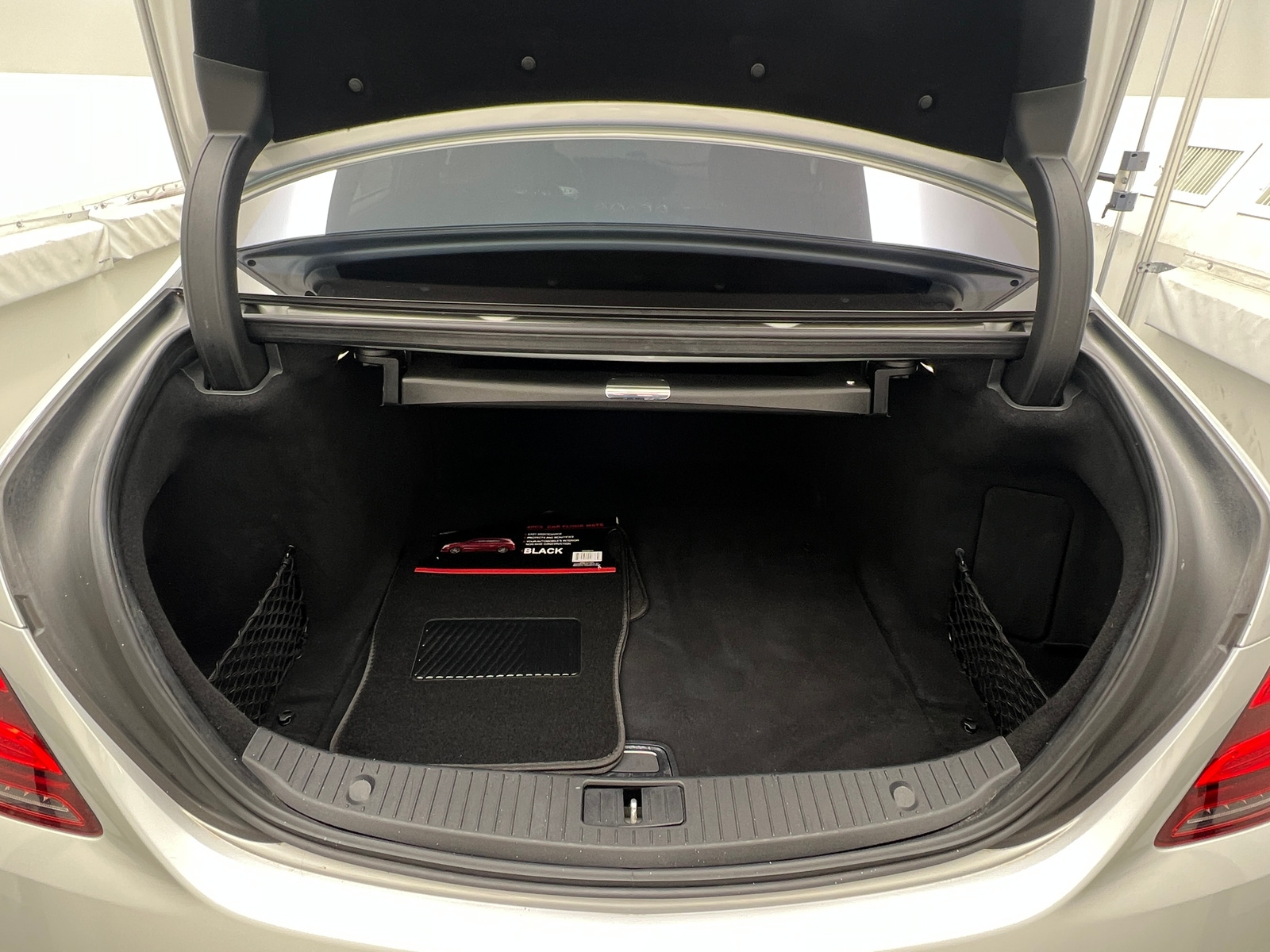 Thumbnail: 2018 Mercedes-Benz S-Class - 6