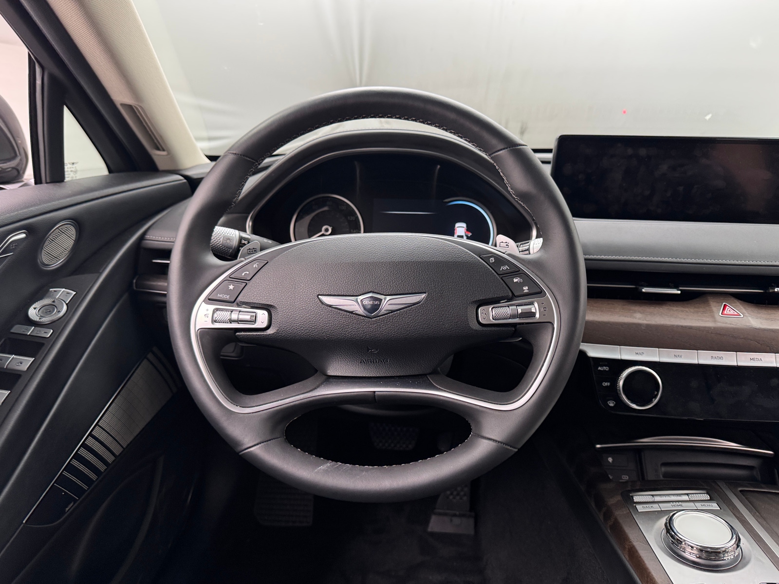 Thumbnail: 2024 Genesis G80 - 4