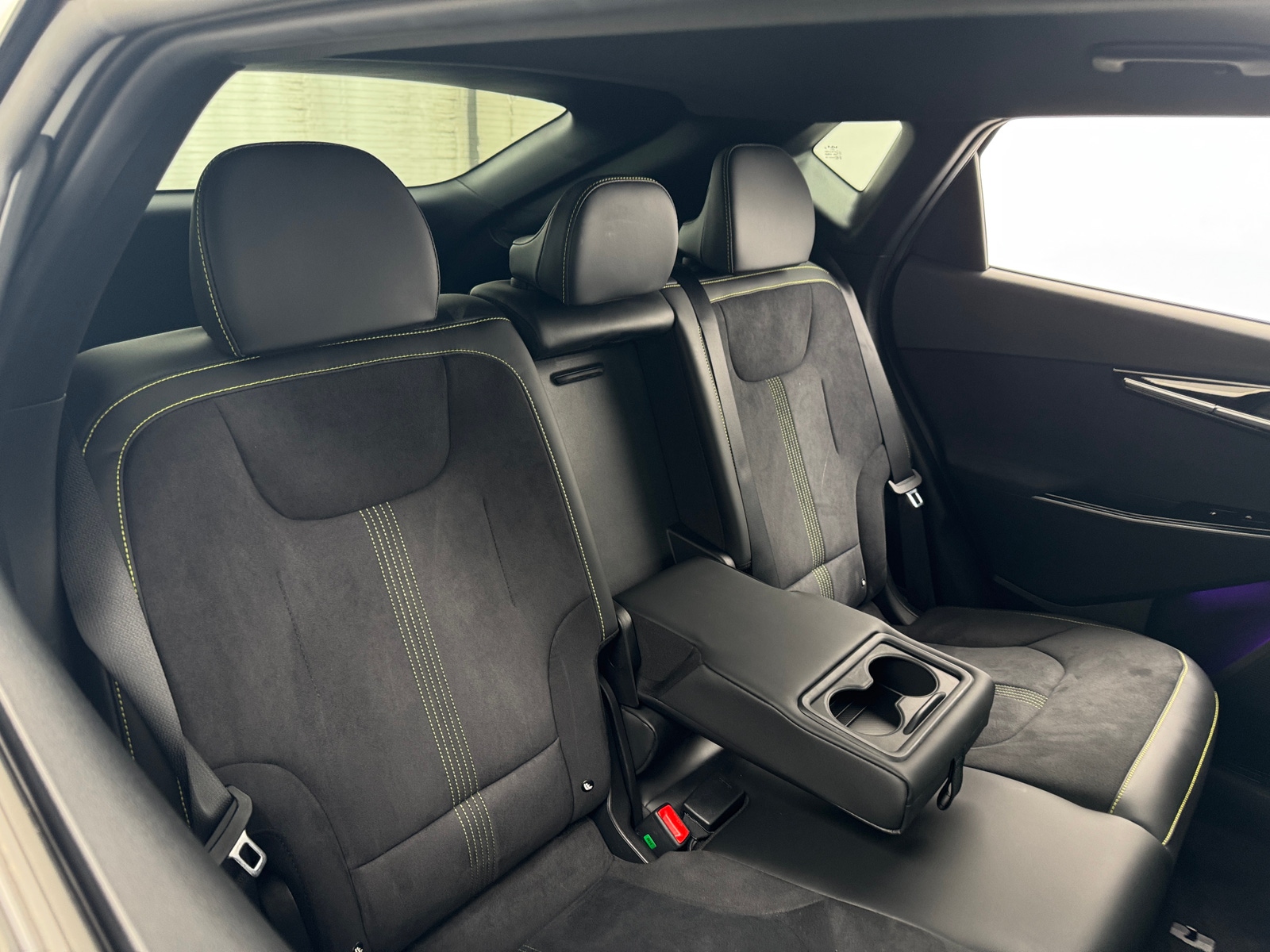 Thumbnail: 2024 Kia EV6 - 6