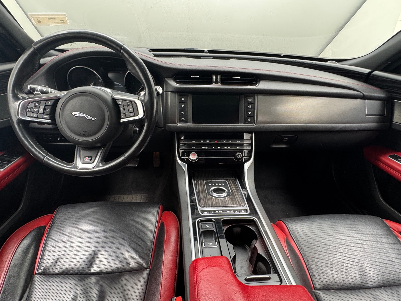 Thumbnail: 2018 Jaguar XF - 2