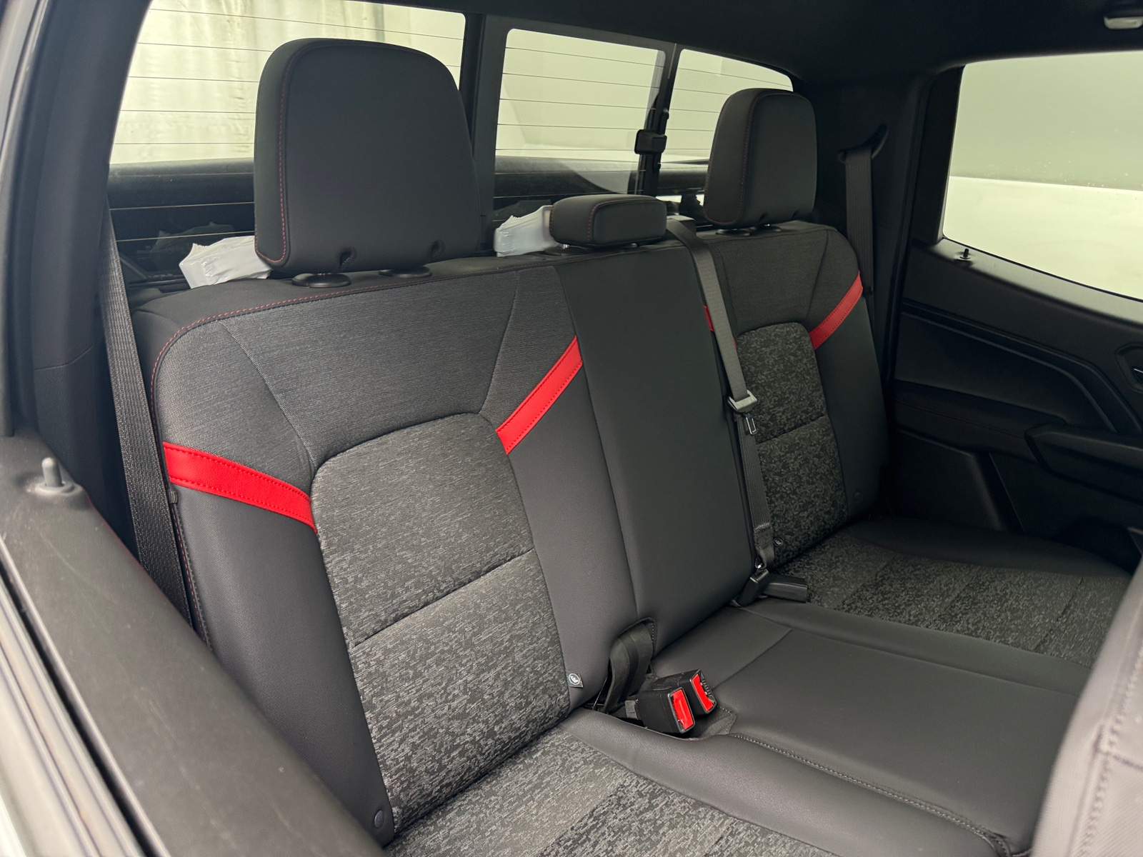 Thumbnail: 2024 Chevrolet Colorado - 5