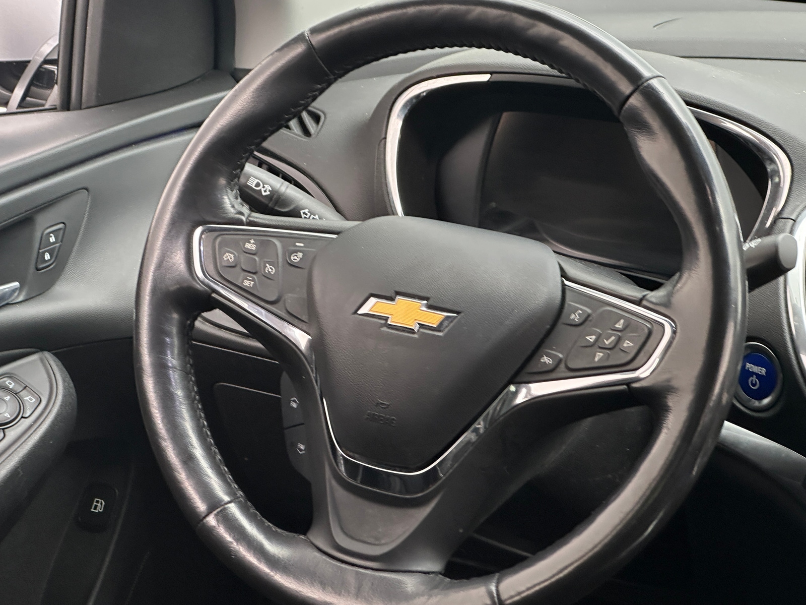 Thumbnail: 2019 Chevrolet Volt - 4