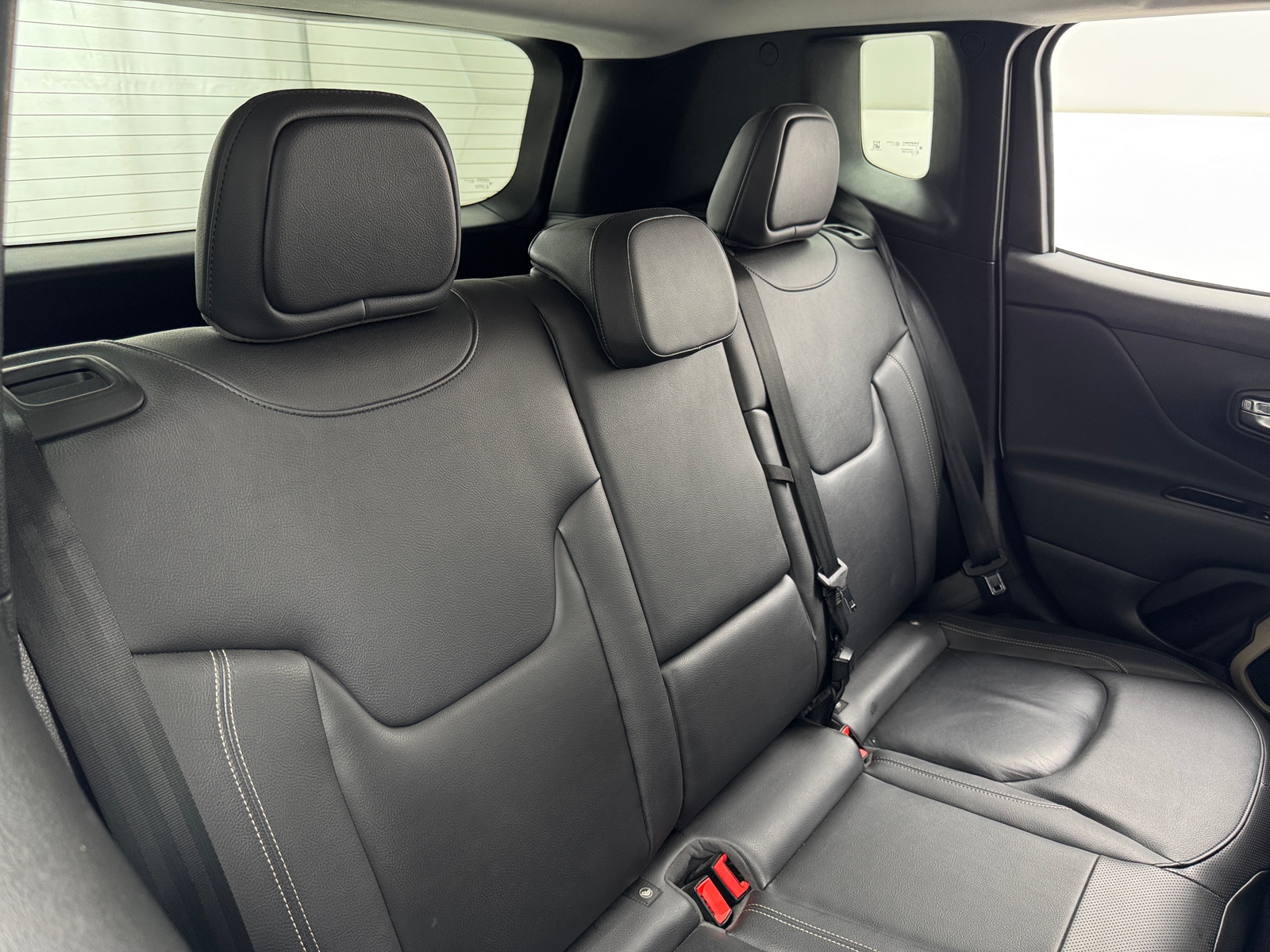 Thumbnail: 2017 Jeep Renegade - 5