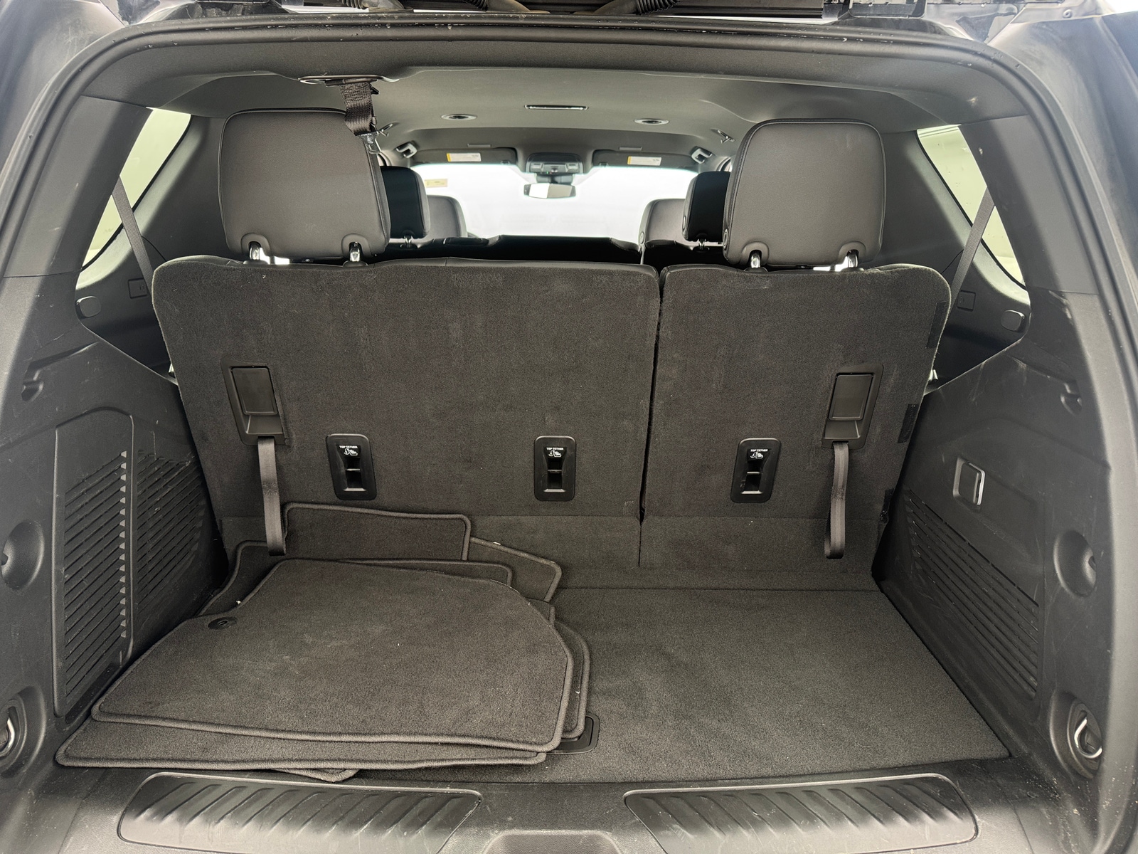 Thumbnail: 2025 Chevrolet Tahoe - 6