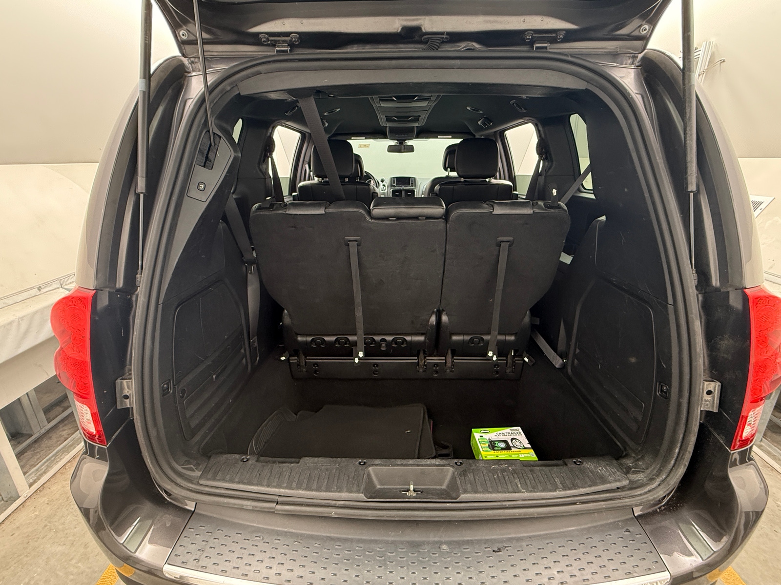 Thumbnail: 2019 Dodge Grand Caravan - 6