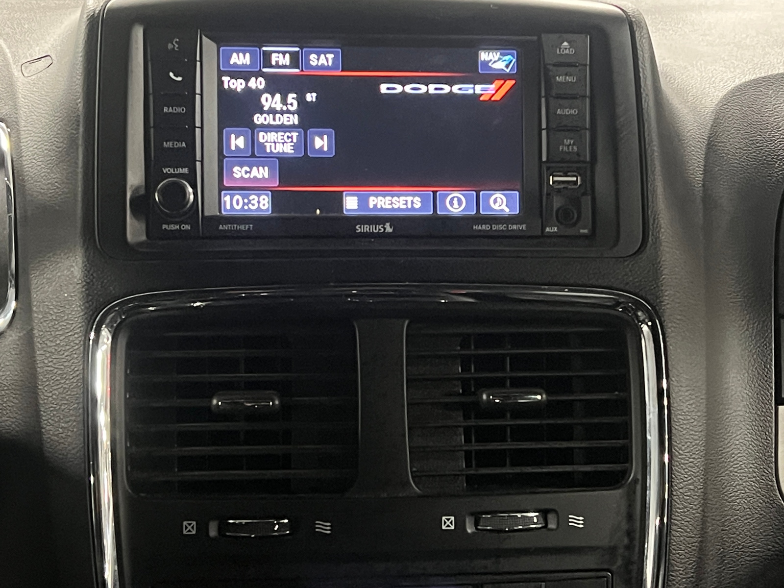 Thumbnail: 2019 Dodge Grand Caravan - 3